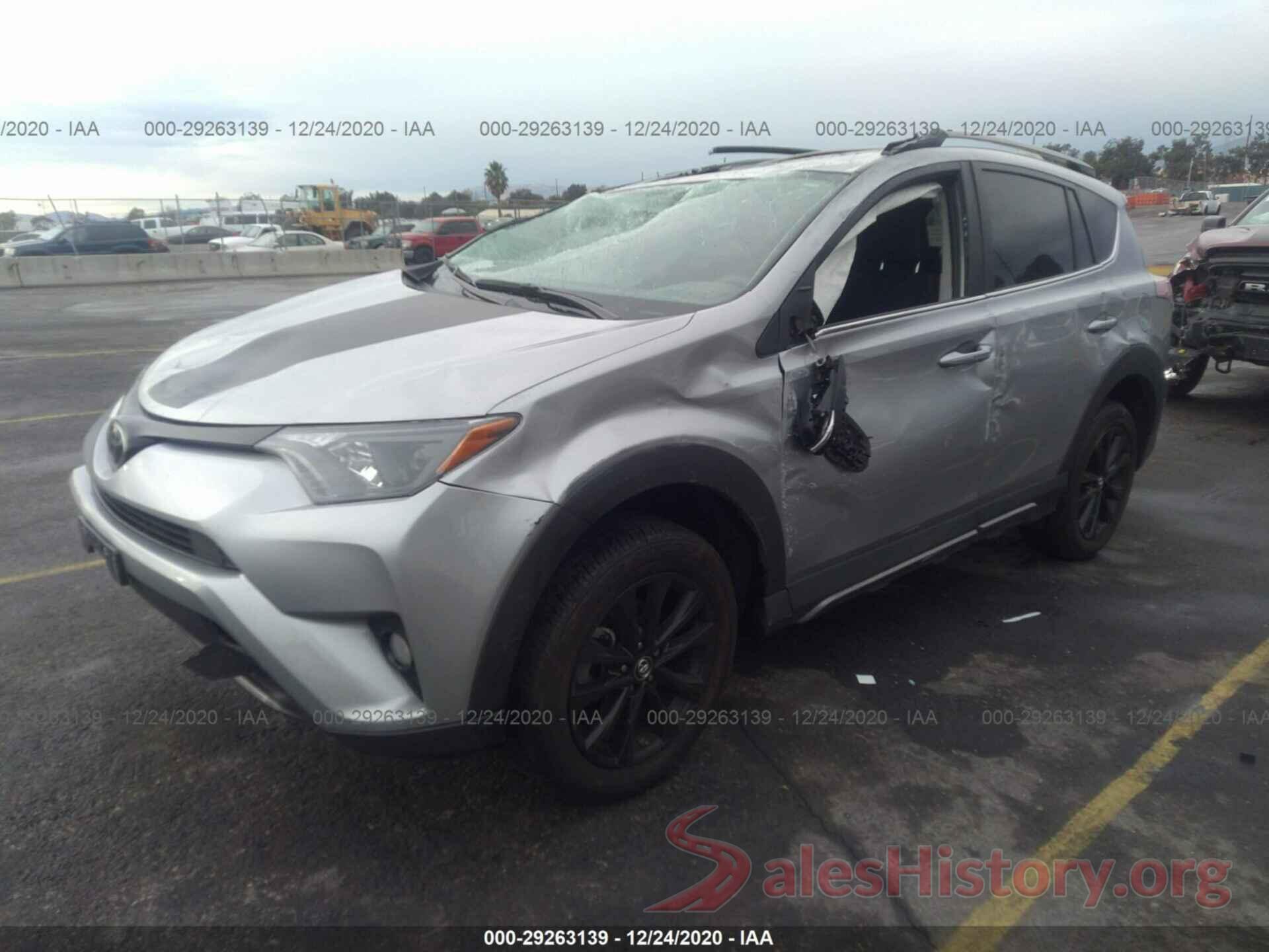 2T3WFREV2JW430188 2018 TOYOTA RAV4