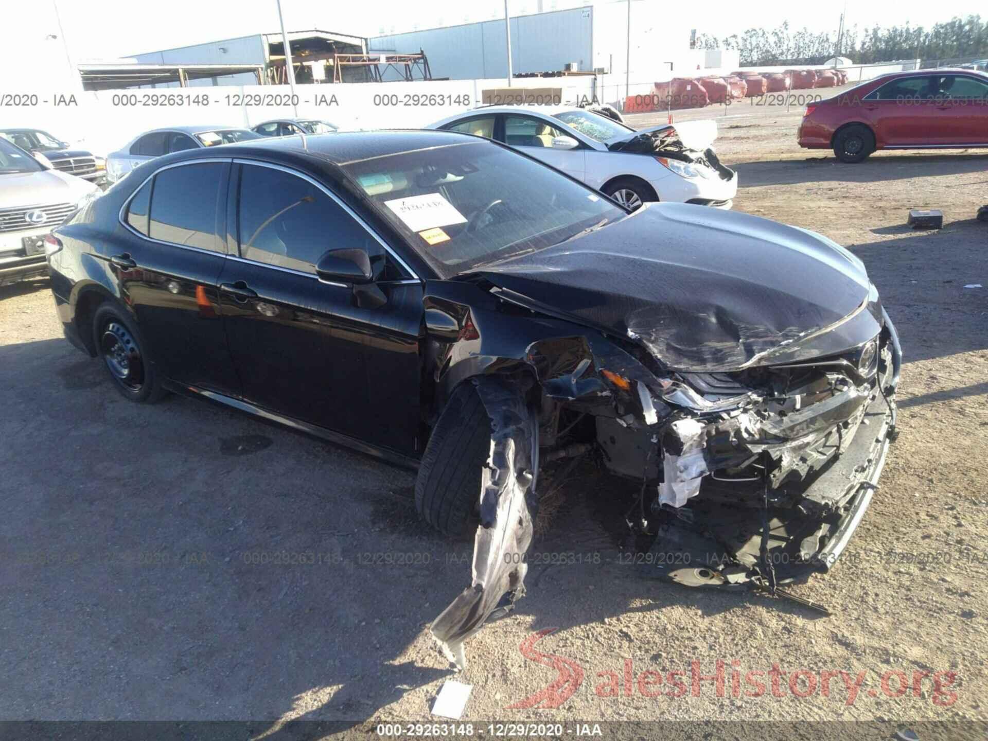 4T1B11HK4JU513131 2018 TOYOTA CAMRY