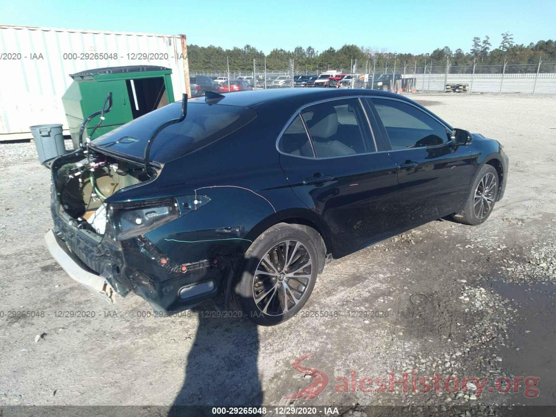 4T1B11HK2JU566426 2018 TOYOTA CAMRY