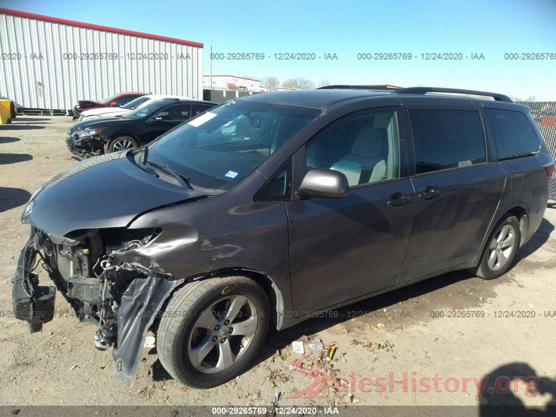 5TDKZ3DCXHS824259 2017 TOYOTA SIENNA