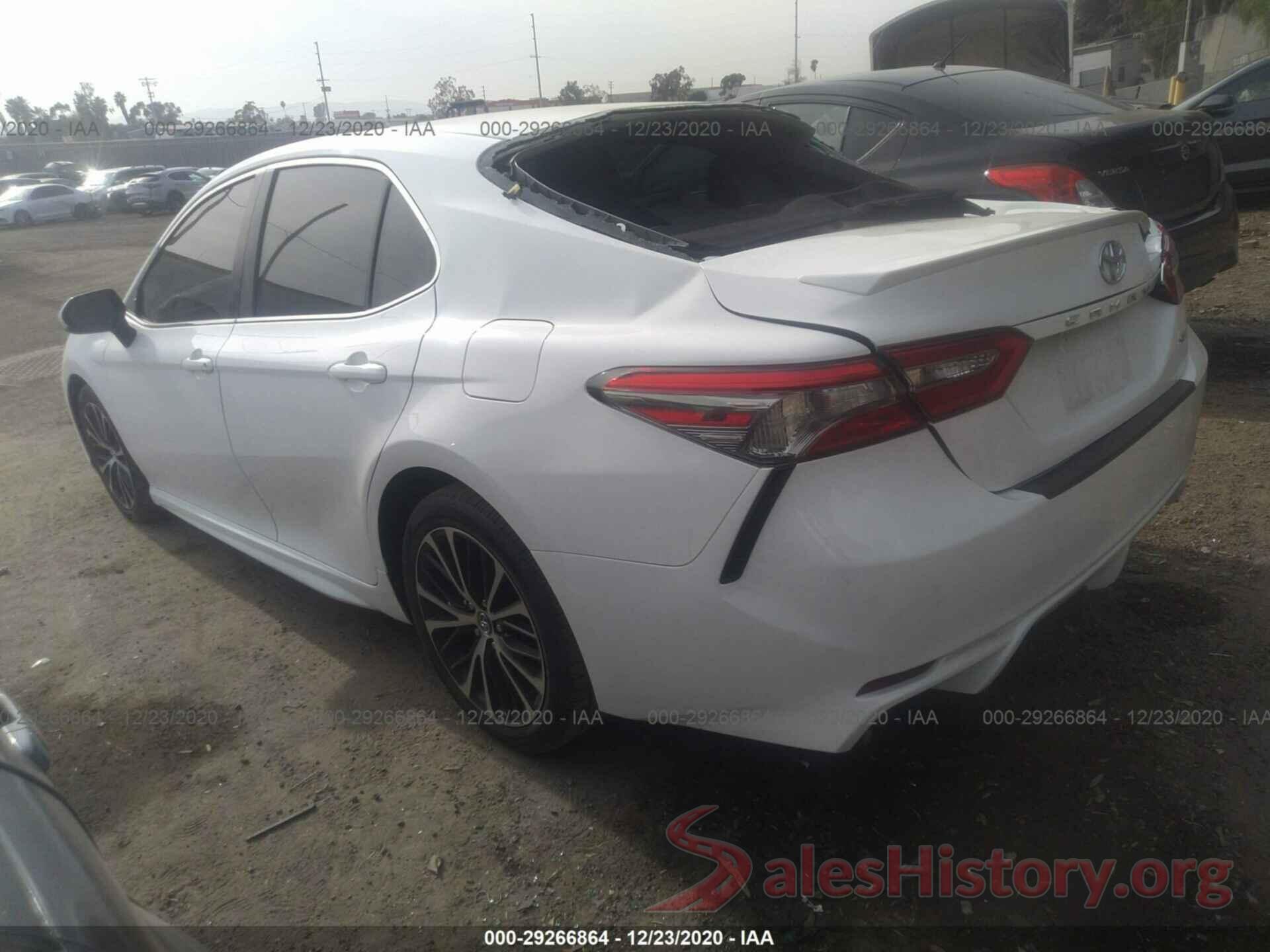 4T1B11HK3JU666874 2018 TOYOTA CAMRY