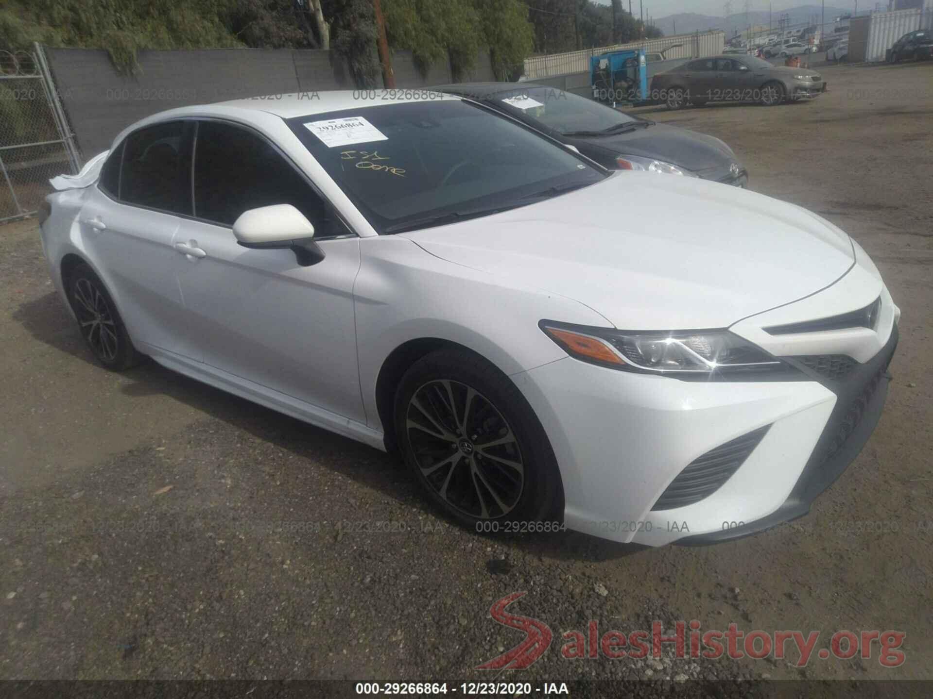 4T1B11HK3JU666874 2018 TOYOTA CAMRY