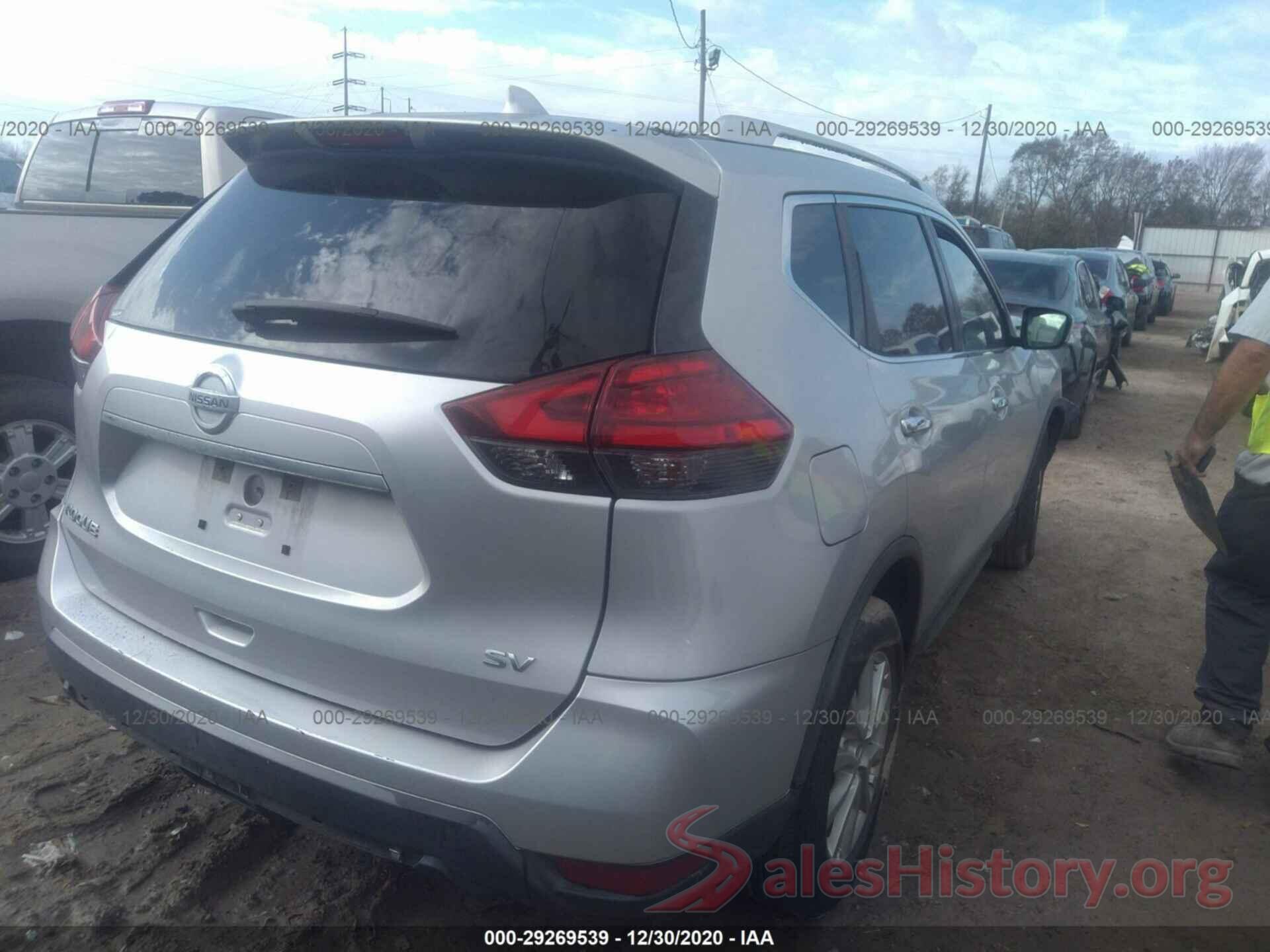 KNMAT2MT8HP551890 2017 NISSAN ROGUE