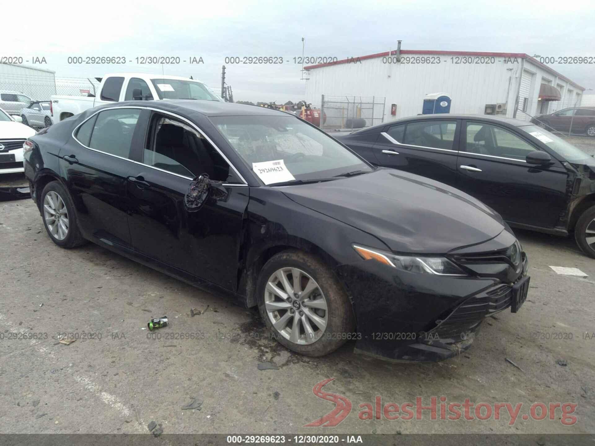 4T1B11HK9JU127241 2018 TOYOTA CAMRY