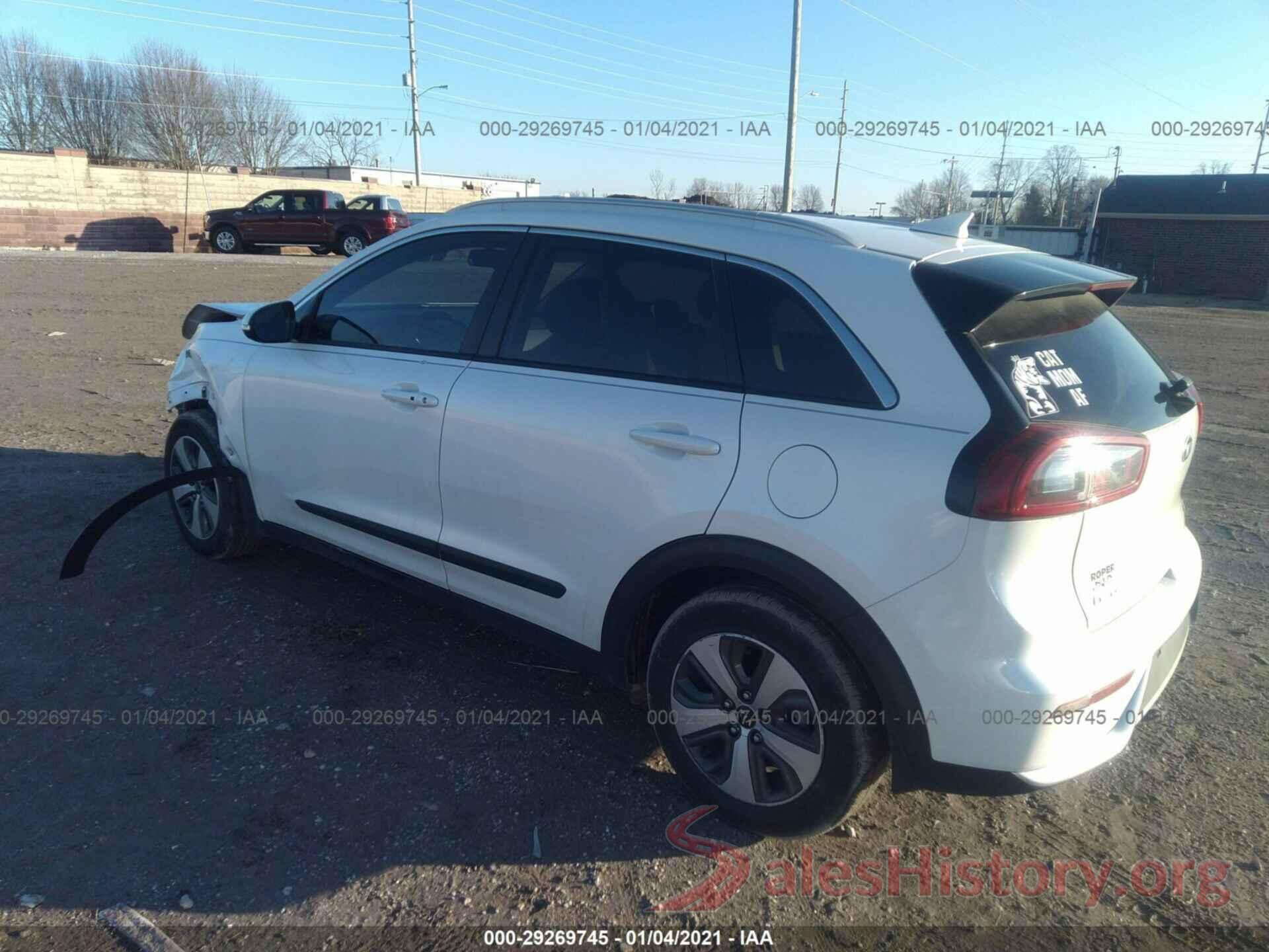 KNDCC3LC6H5086988 2017 KIA NIRO