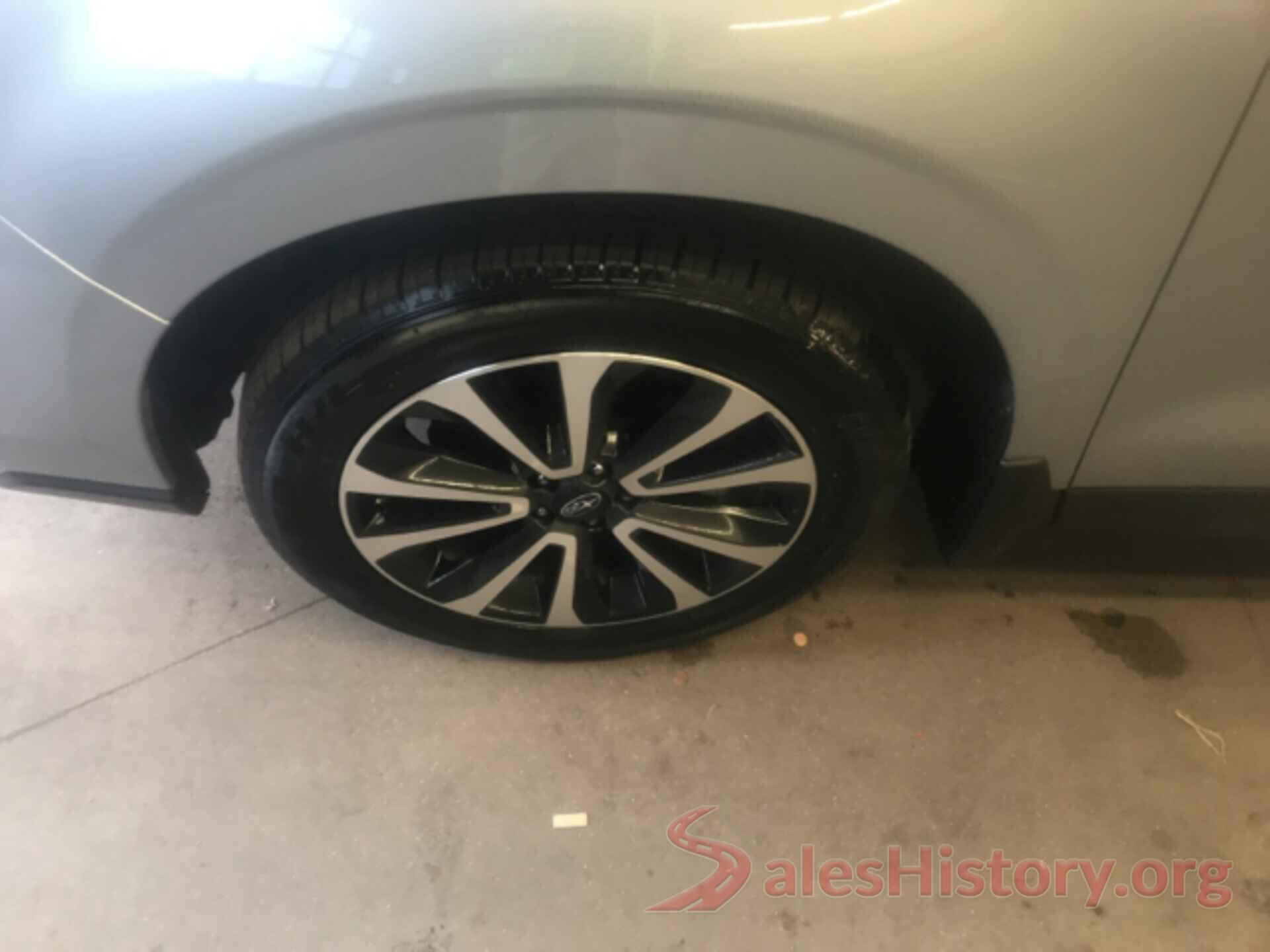 JF2SJGECXJH412075 2018 SUBARU FORESTER