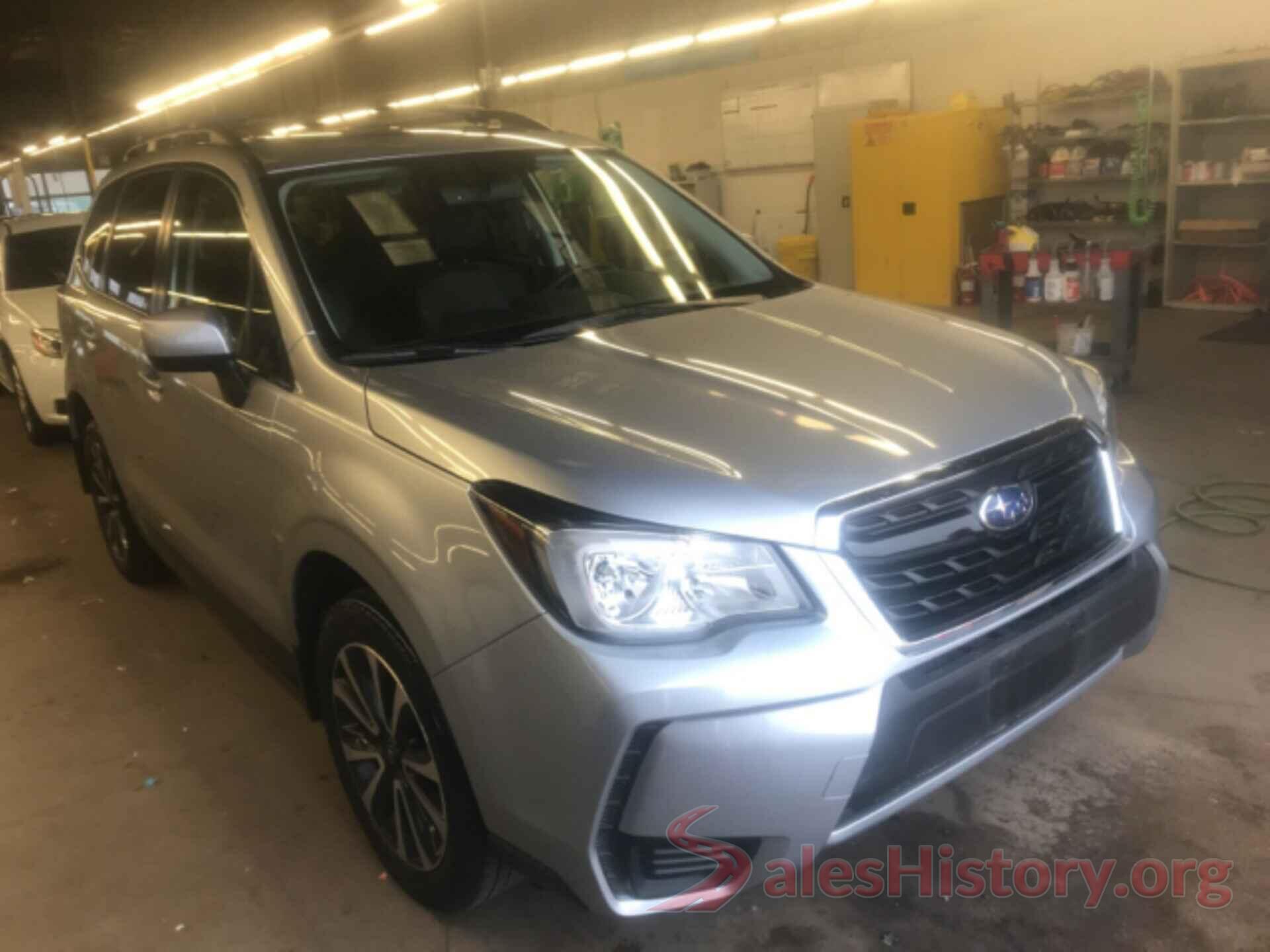 JF2SJGECXJH412075 2018 SUBARU FORESTER