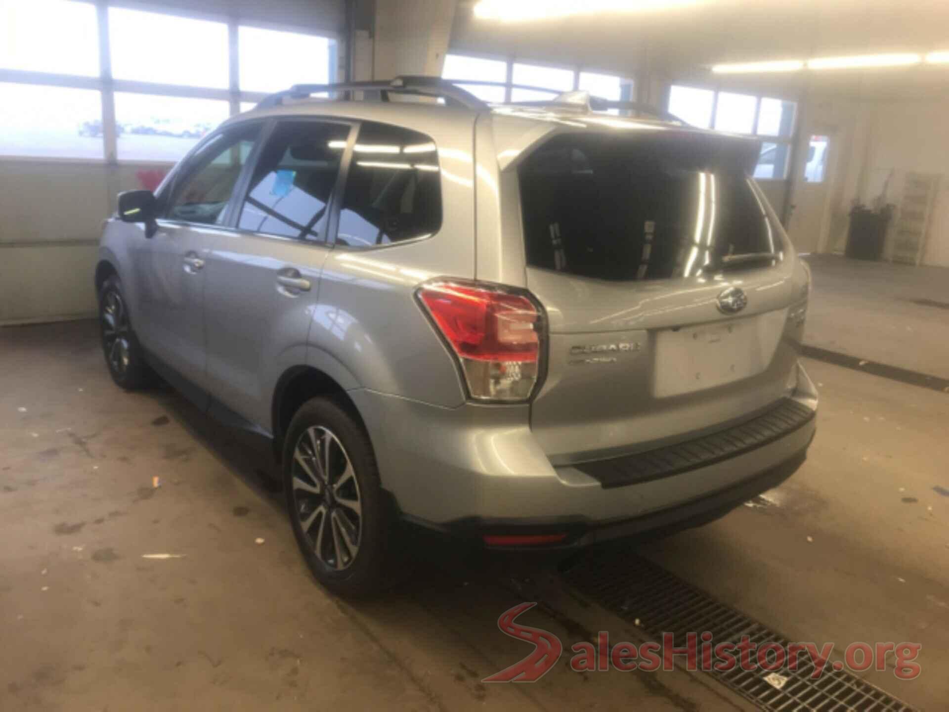 JF2SJGECXJH412075 2018 SUBARU FORESTER