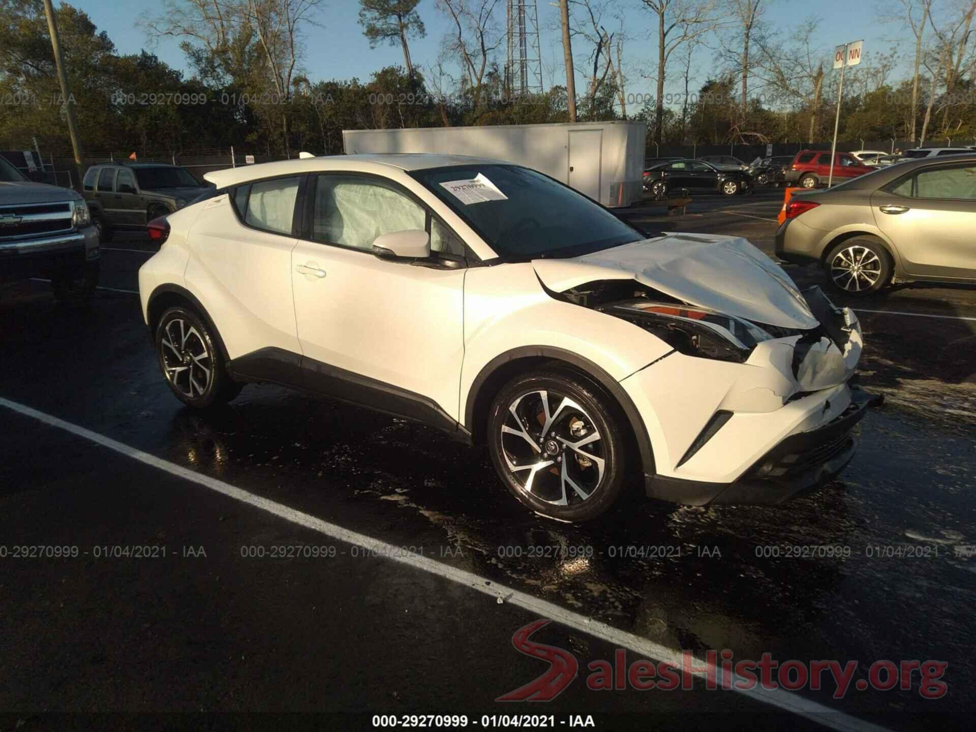 NMTKHMBXXJR002967 2018 TOYOTA C-HR