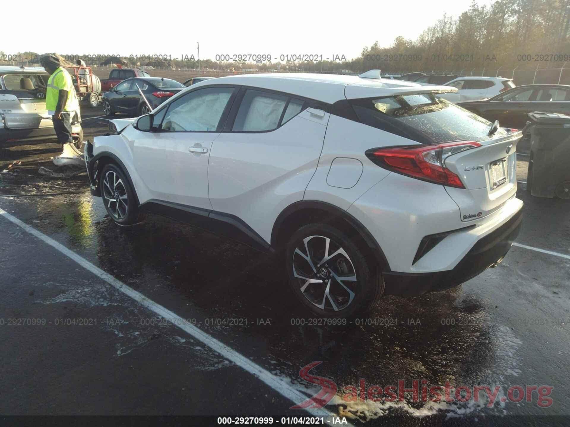 NMTKHMBXXJR002967 2018 TOYOTA C-HR