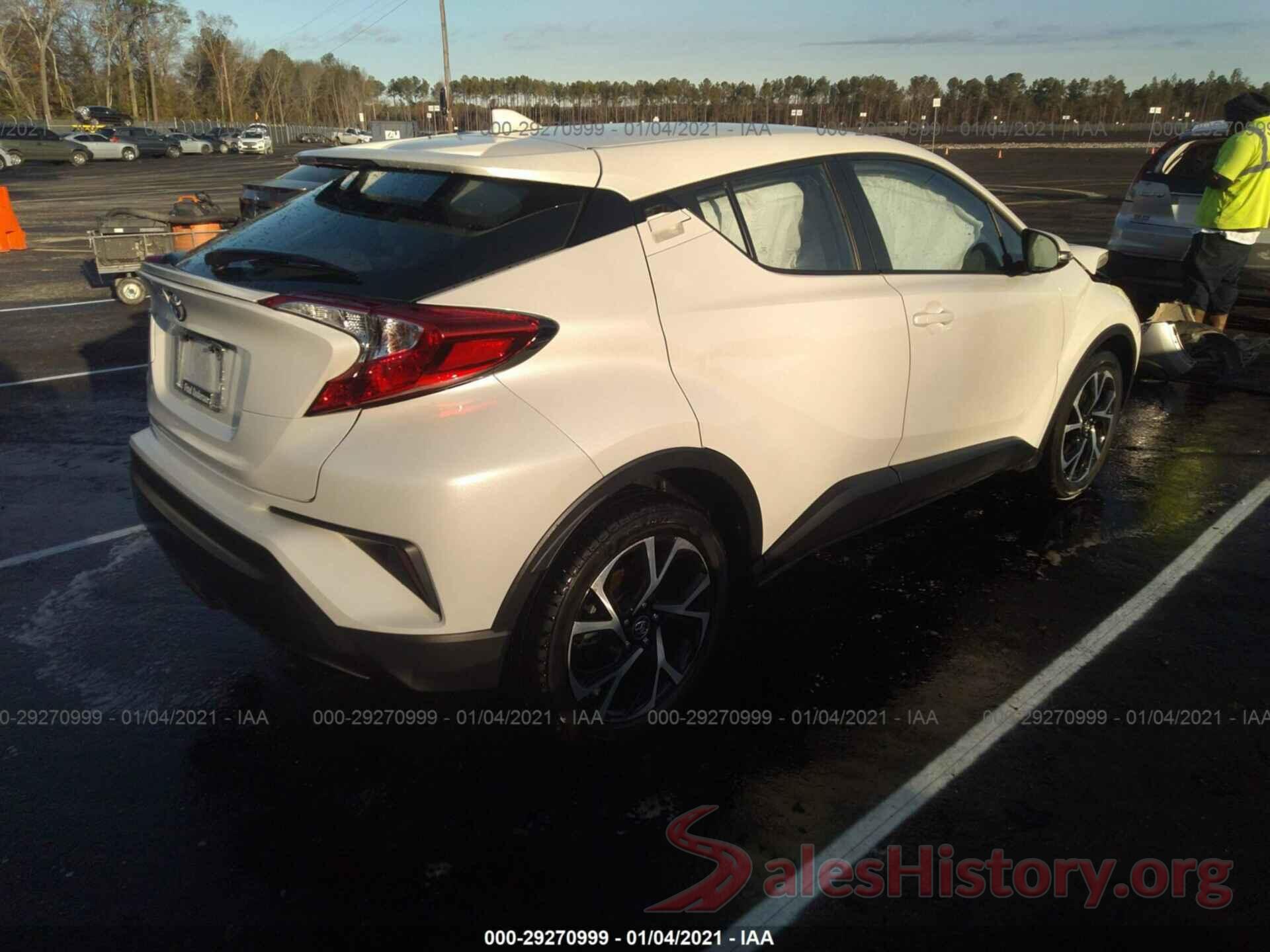 NMTKHMBXXJR002967 2018 TOYOTA C-HR