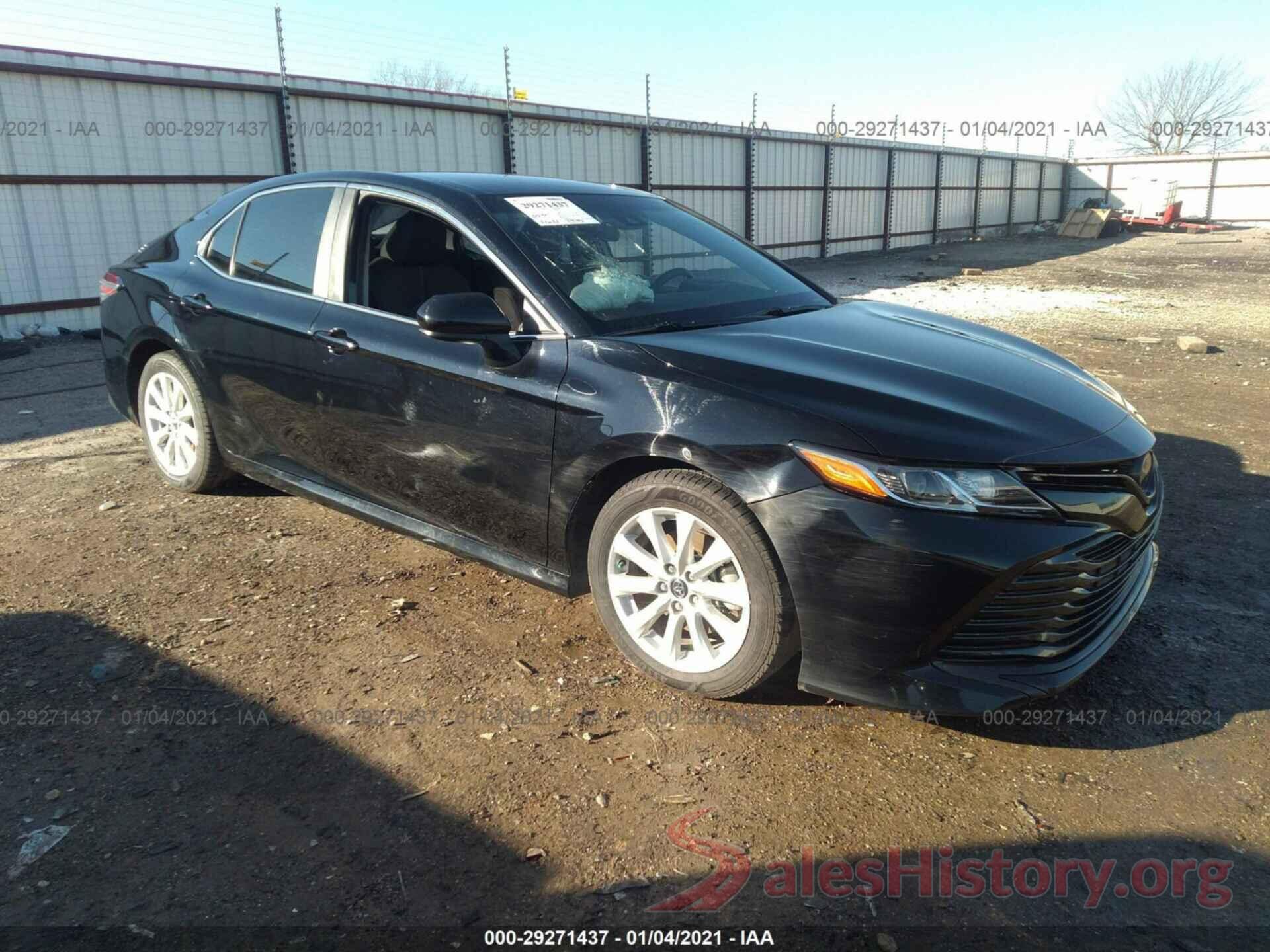 4T1B11HK7JU107747 2018 TOYOTA CAMRY