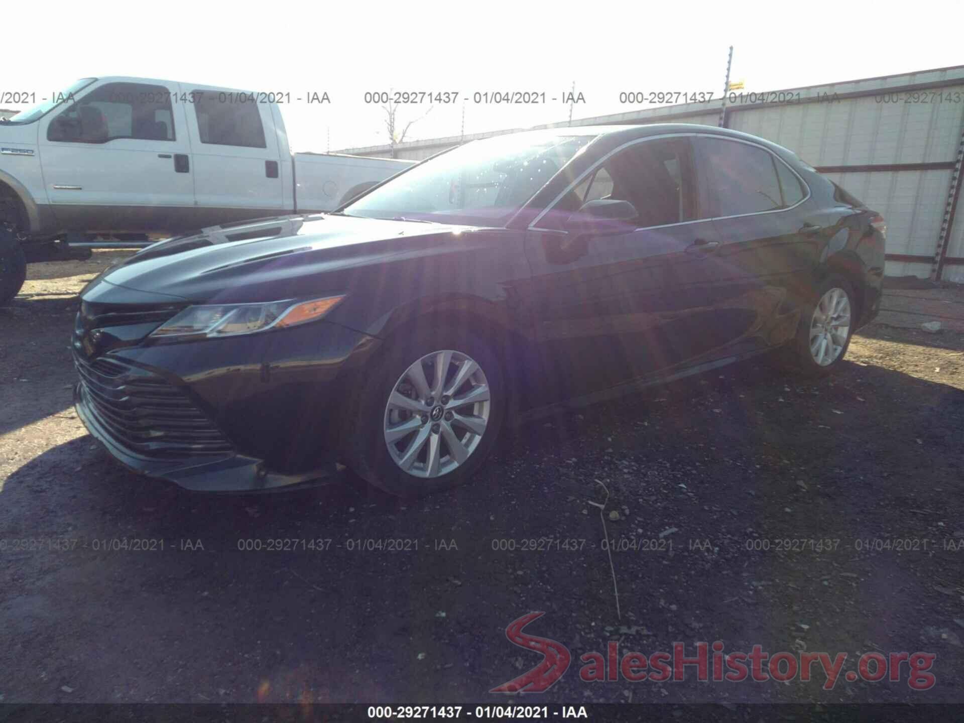 4T1B11HK7JU107747 2018 TOYOTA CAMRY