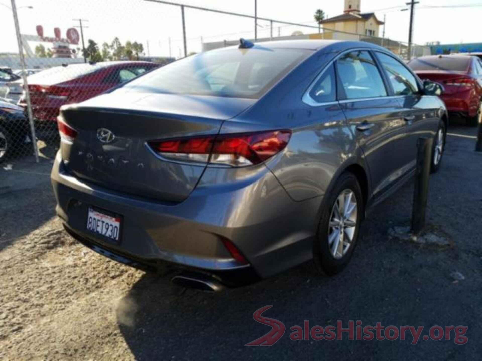 5NPE24AFXJH681881 2018 HYUNDAI SONATA