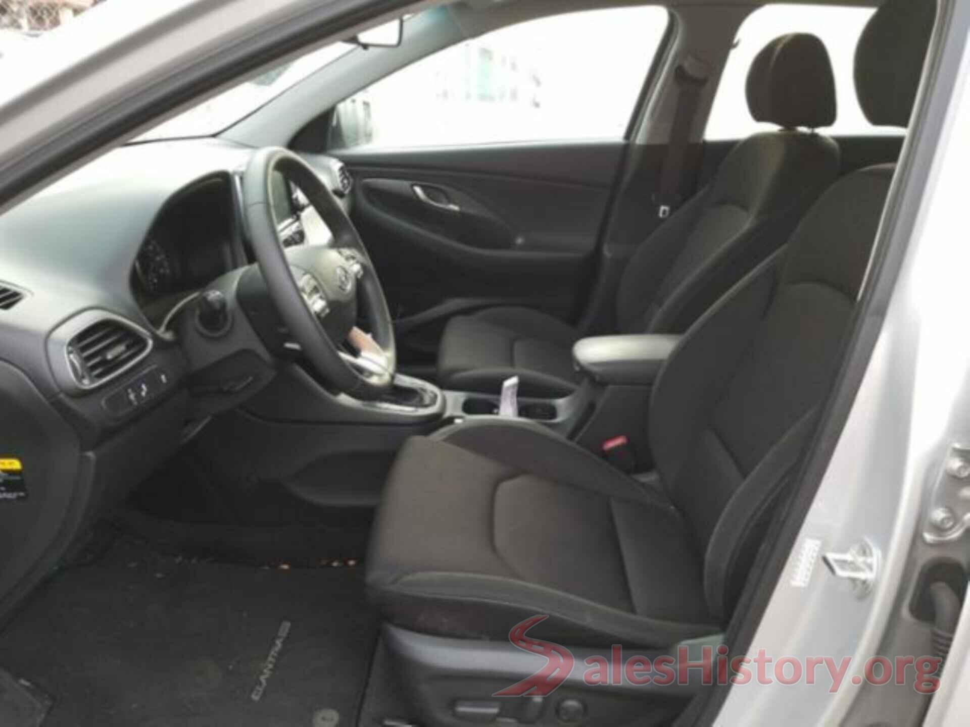 KMHH35LE5JU041048 2018 HYUNDAI ELANTRA GT