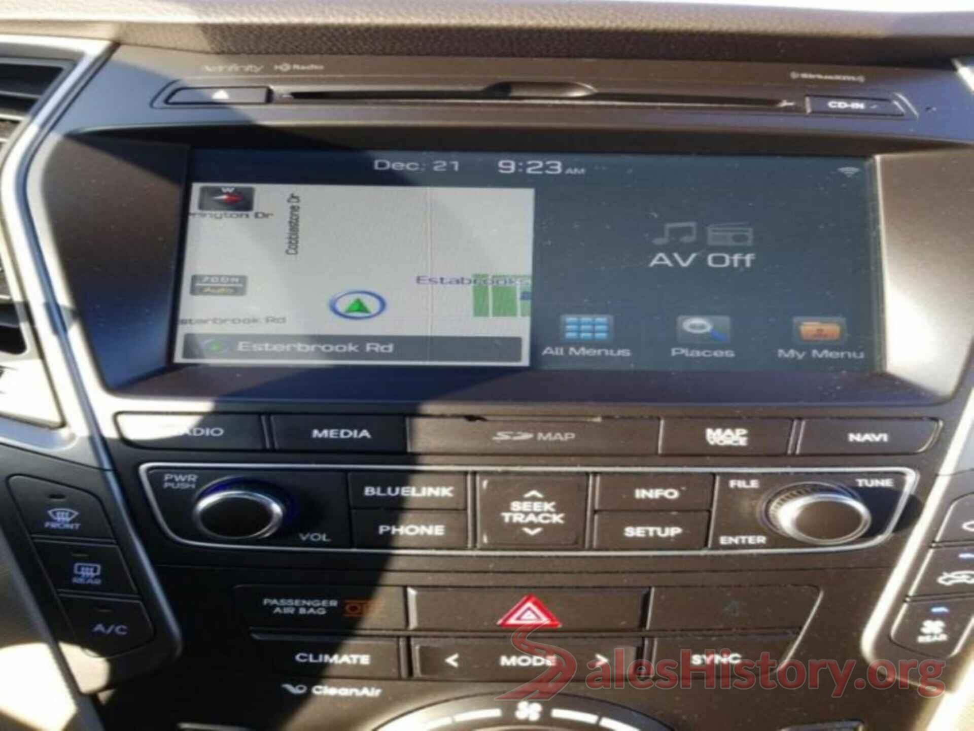 KM8SRDHF0HU255102 2017 HYUNDAI SANTA FE