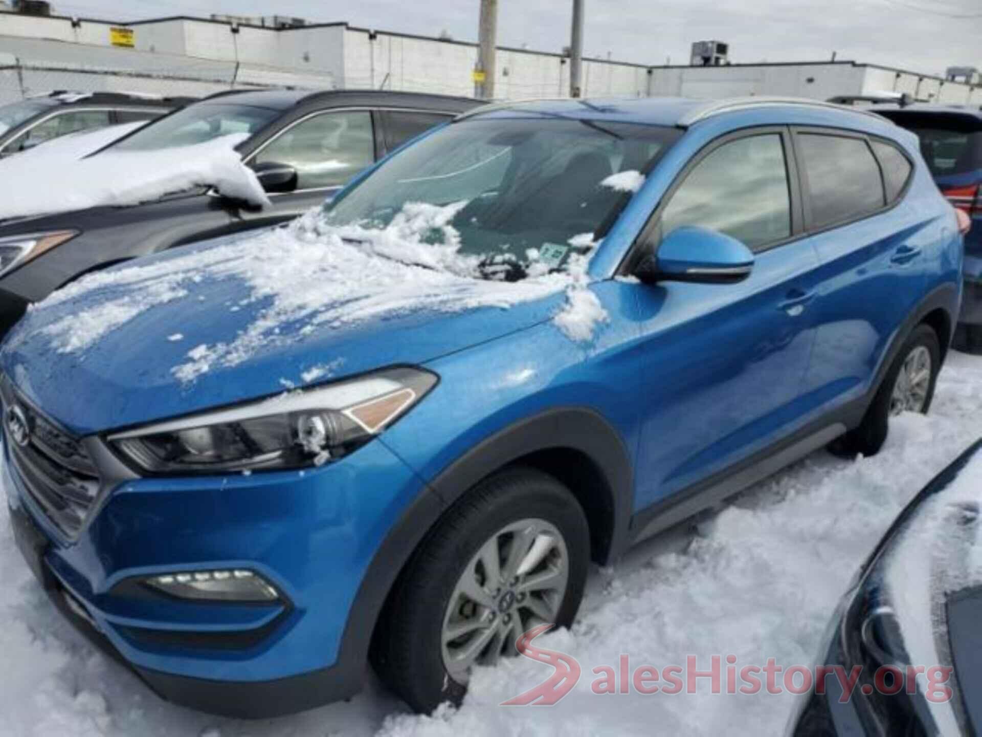 KM8J3CA40HU417939 2017 HYUNDAI TUCSON