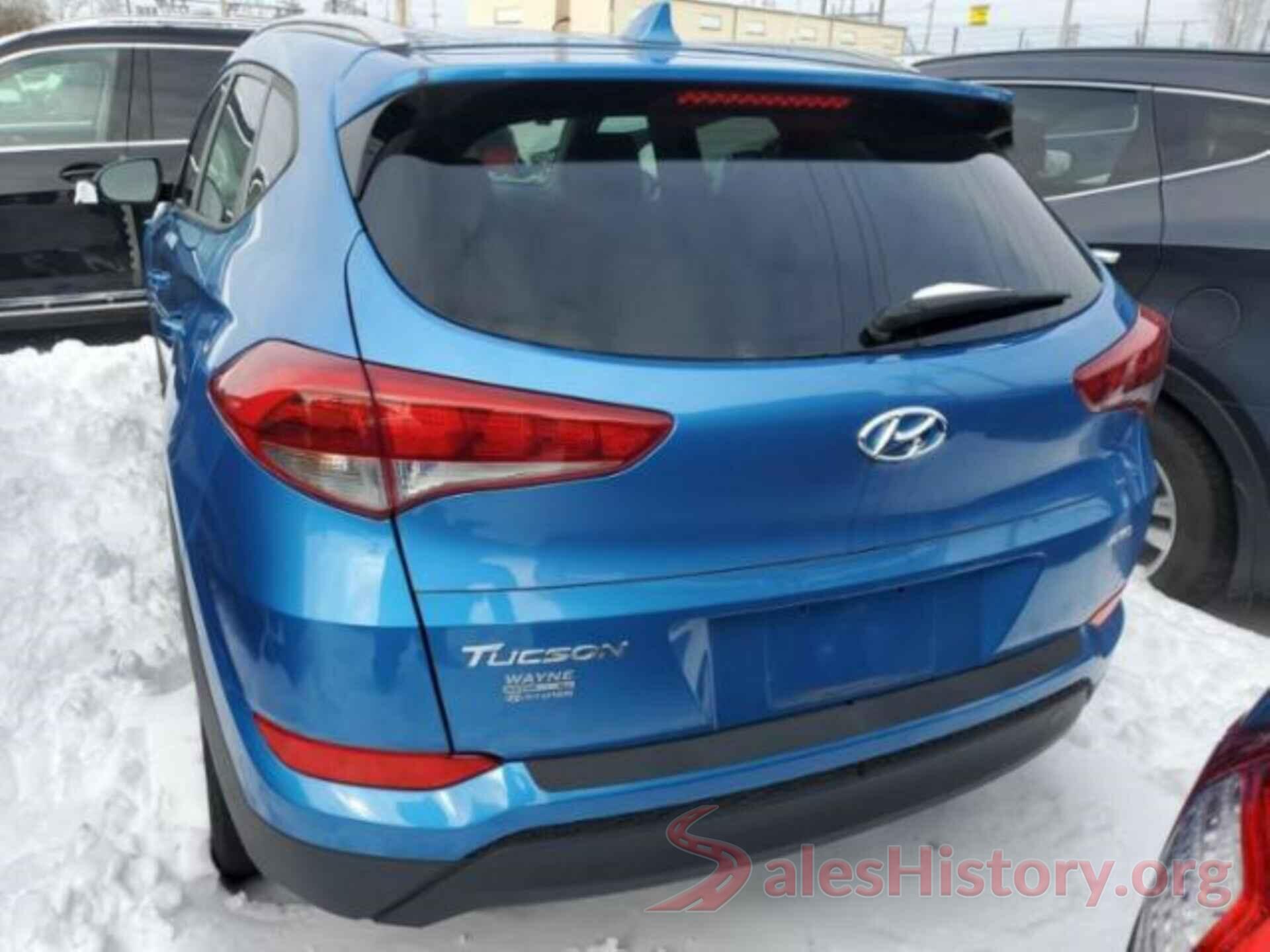 KM8J3CA40HU417939 2017 HYUNDAI TUCSON