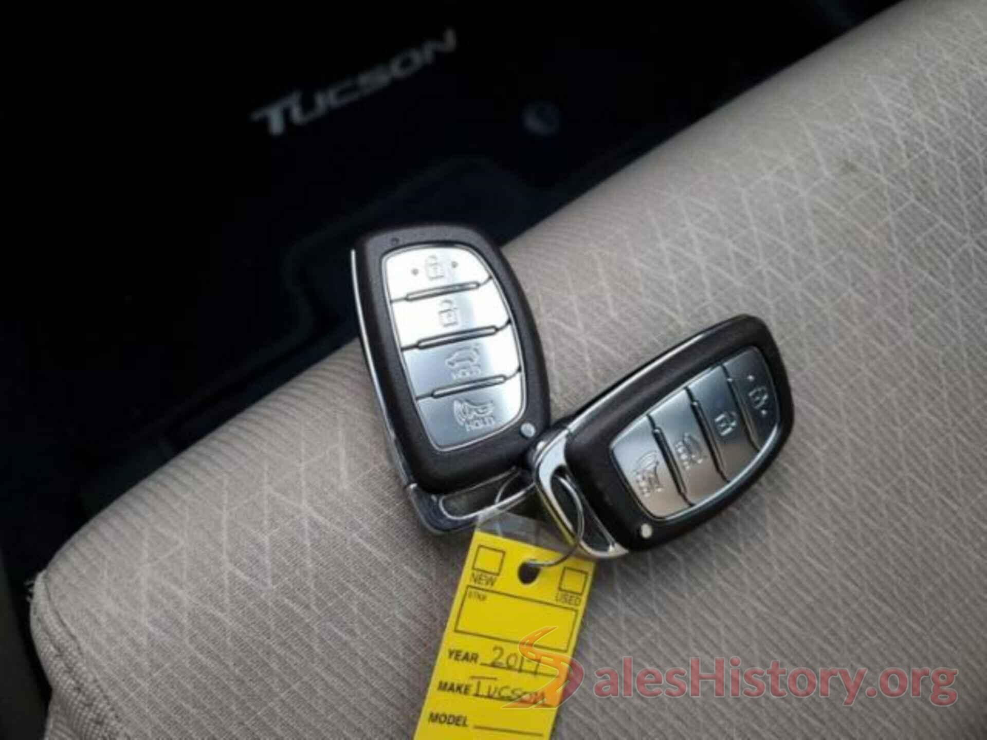 KM8J3CA2XHU572447 2017 HYUNDAI TUCSON