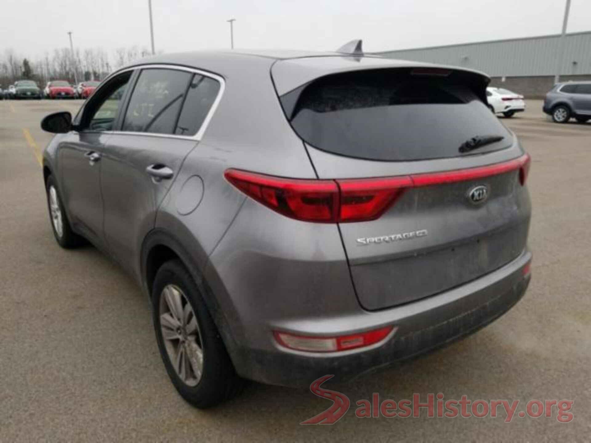 KNDPM3AC8J7458360 2018 KIA SPORTAGE