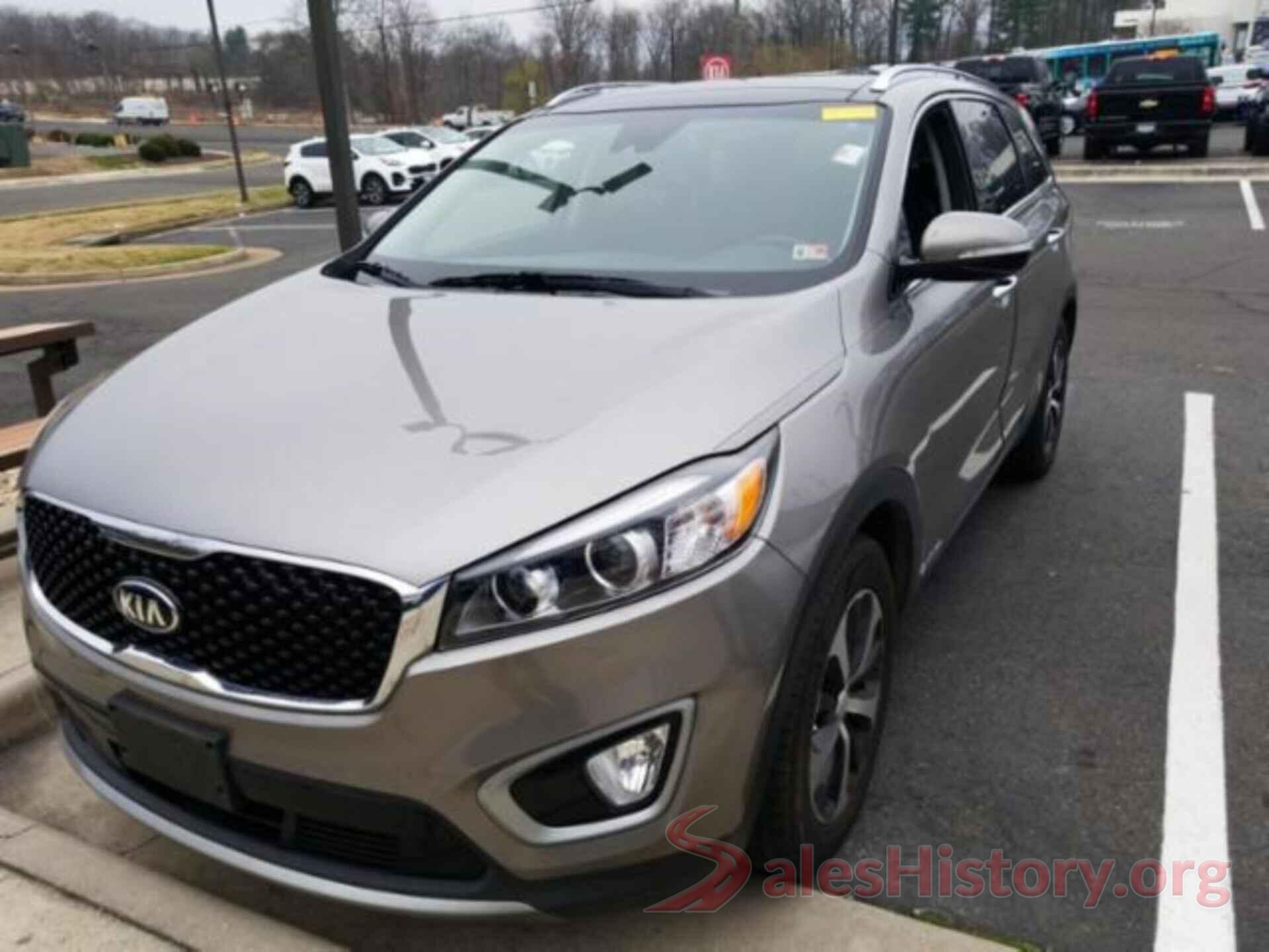 5XYPHDA57JG428264 2018 KIA SORENTO