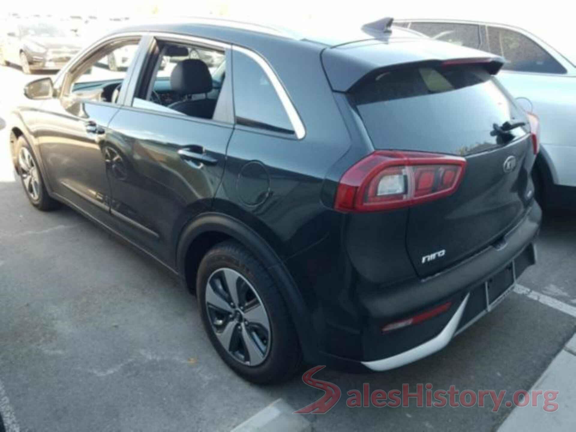 KNDCC3LC3H5058307 2017 KIA NIRO