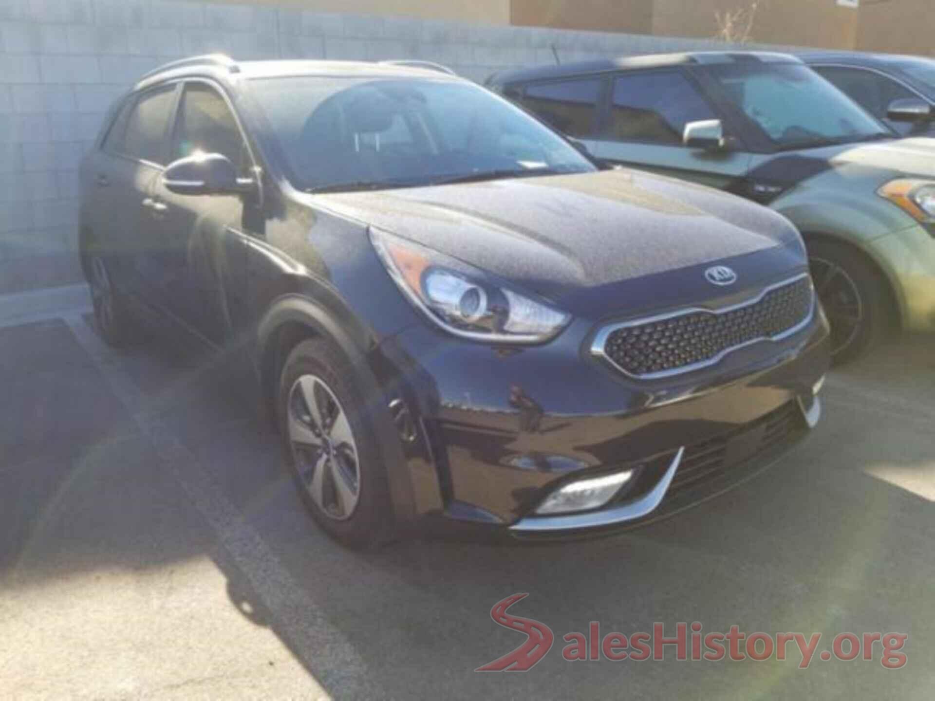 KNDCC3LC3H5058307 2017 KIA NIRO