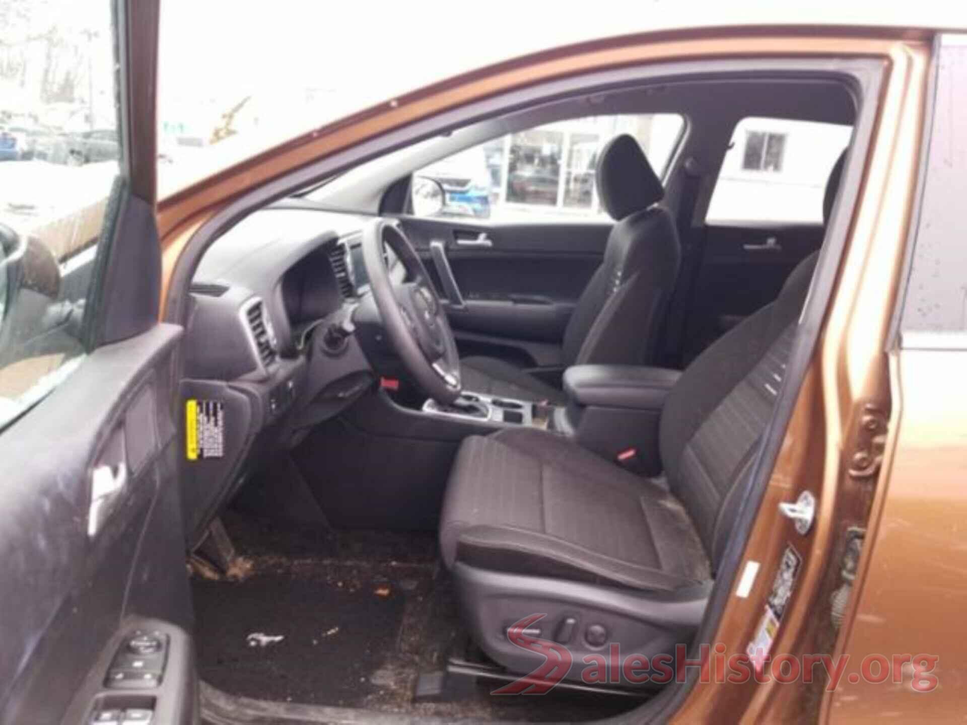 KNDPMCACXJ7393642 2018 KIA SPORTAGE