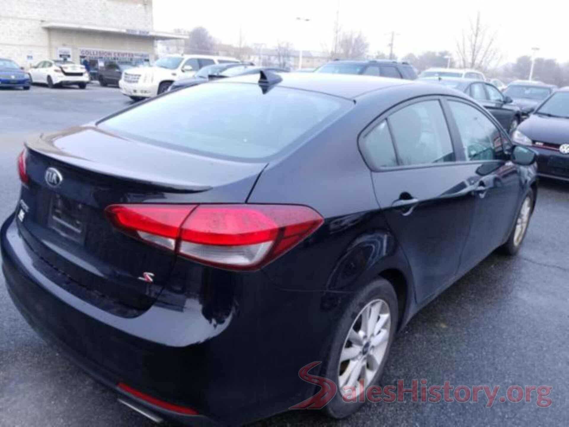 3KPFL4A78HE015143 2017 KIA FORTE