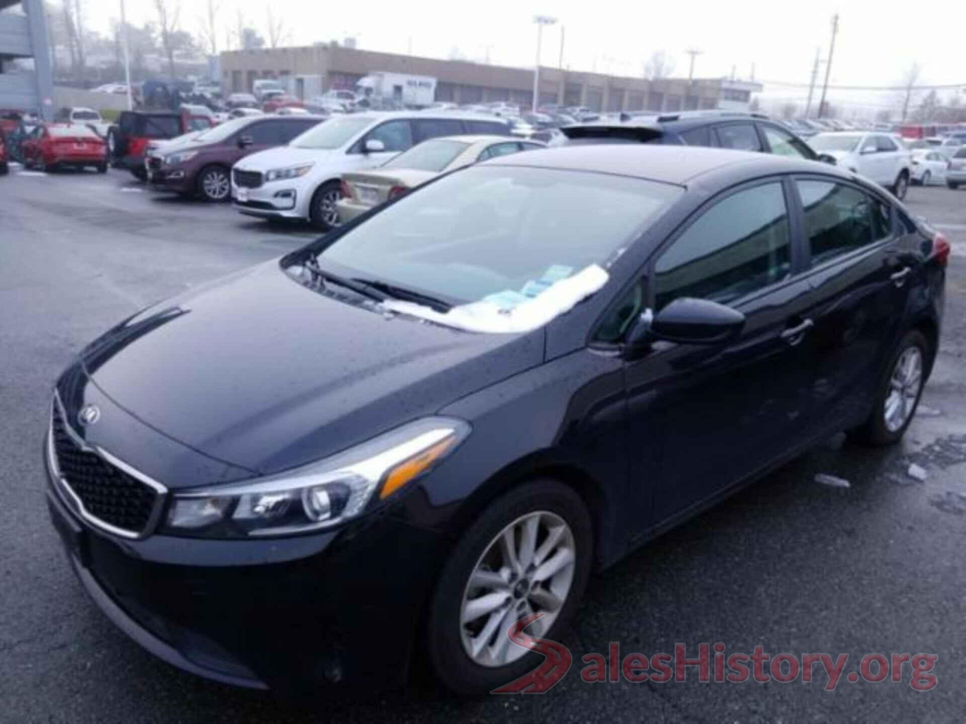 3KPFL4A78HE015143 2017 KIA FORTE