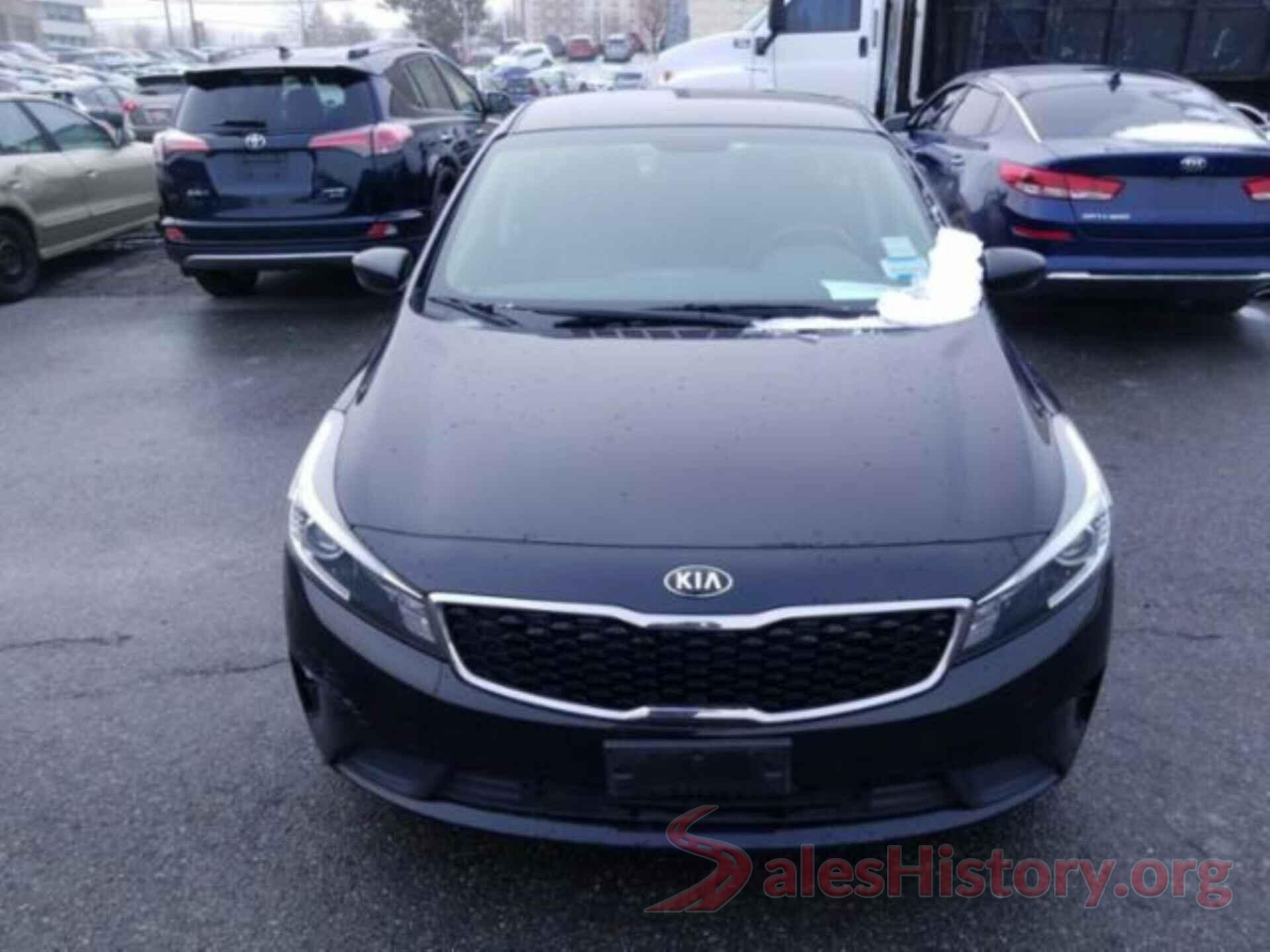 3KPFL4A78HE015143 2017 KIA FORTE