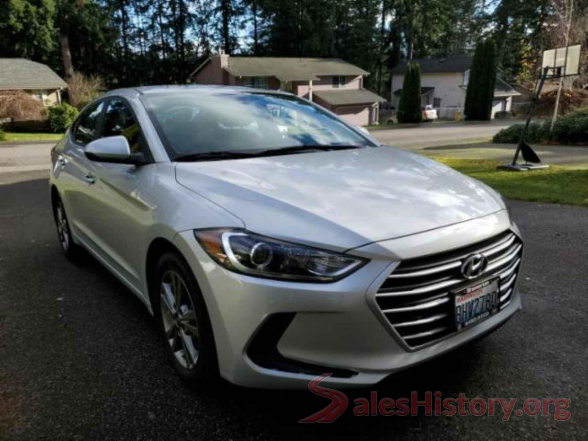 5NPD84LFXJH284808 2018 HYUNDAI ELANTRA