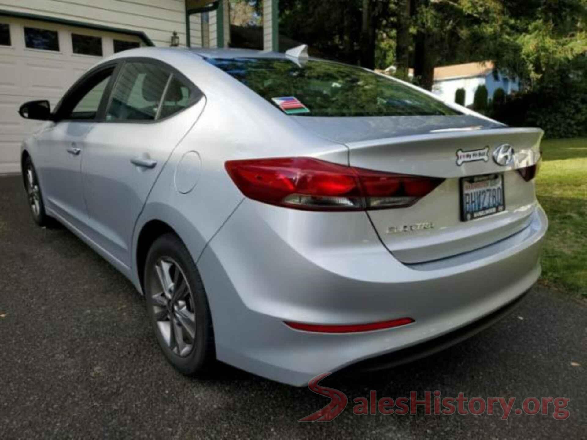 5NPD84LFXJH284808 2018 HYUNDAI ELANTRA