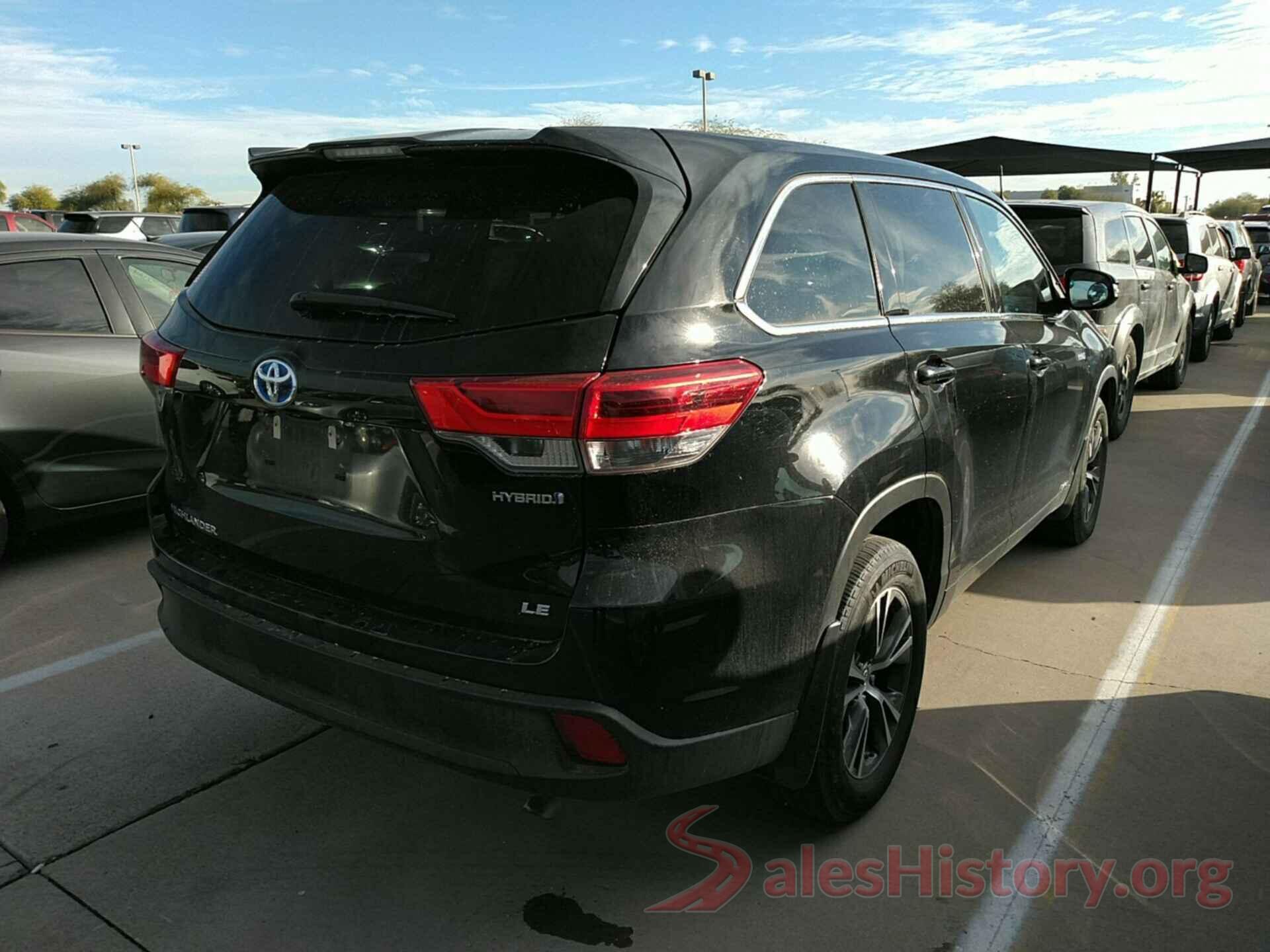 5TDBGRFH3JS050489 2018 TOYOTA HIGHLANDER