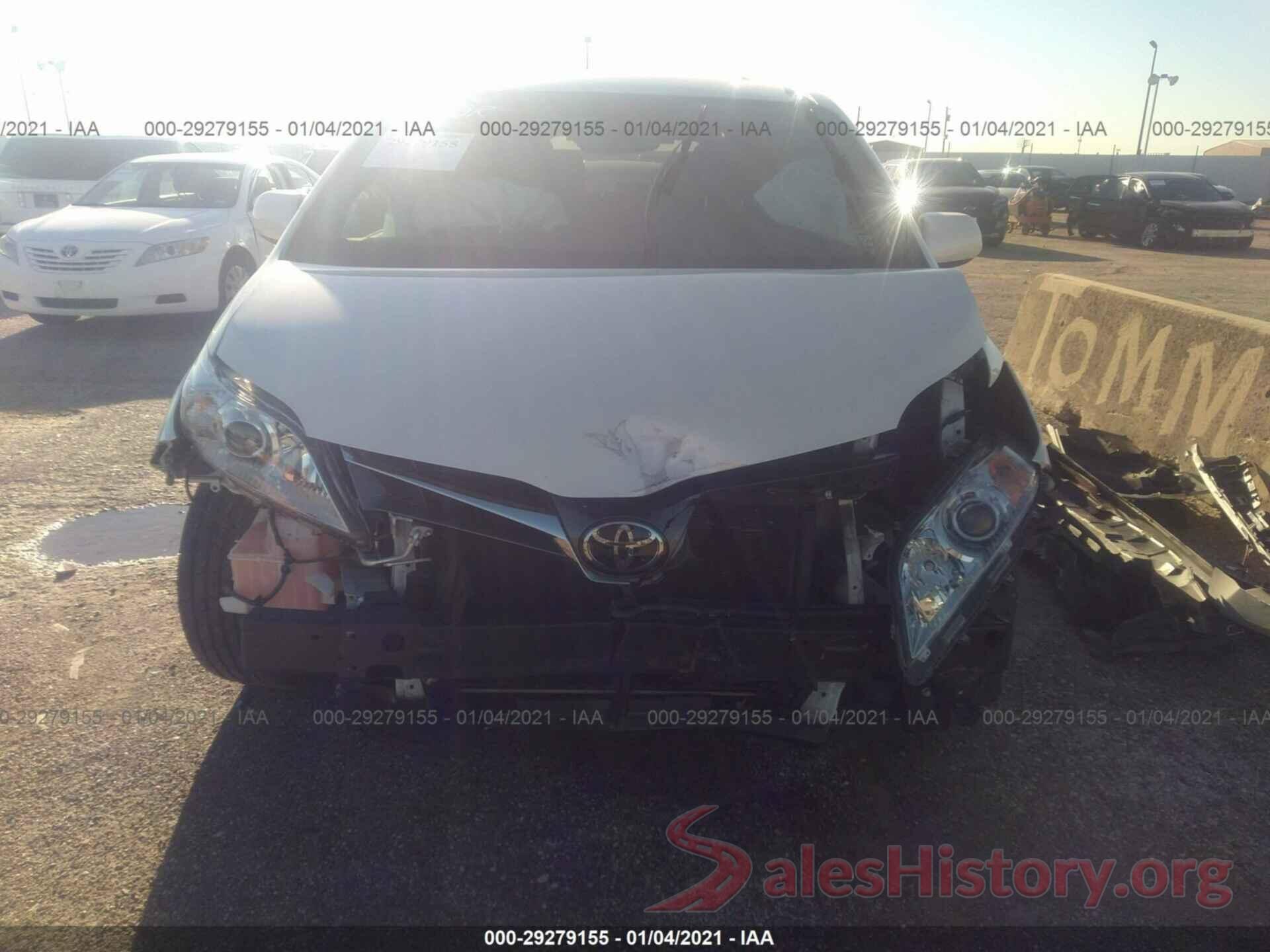 5TDYZ3DCXJS960651 2018 TOYOTA SIENNA