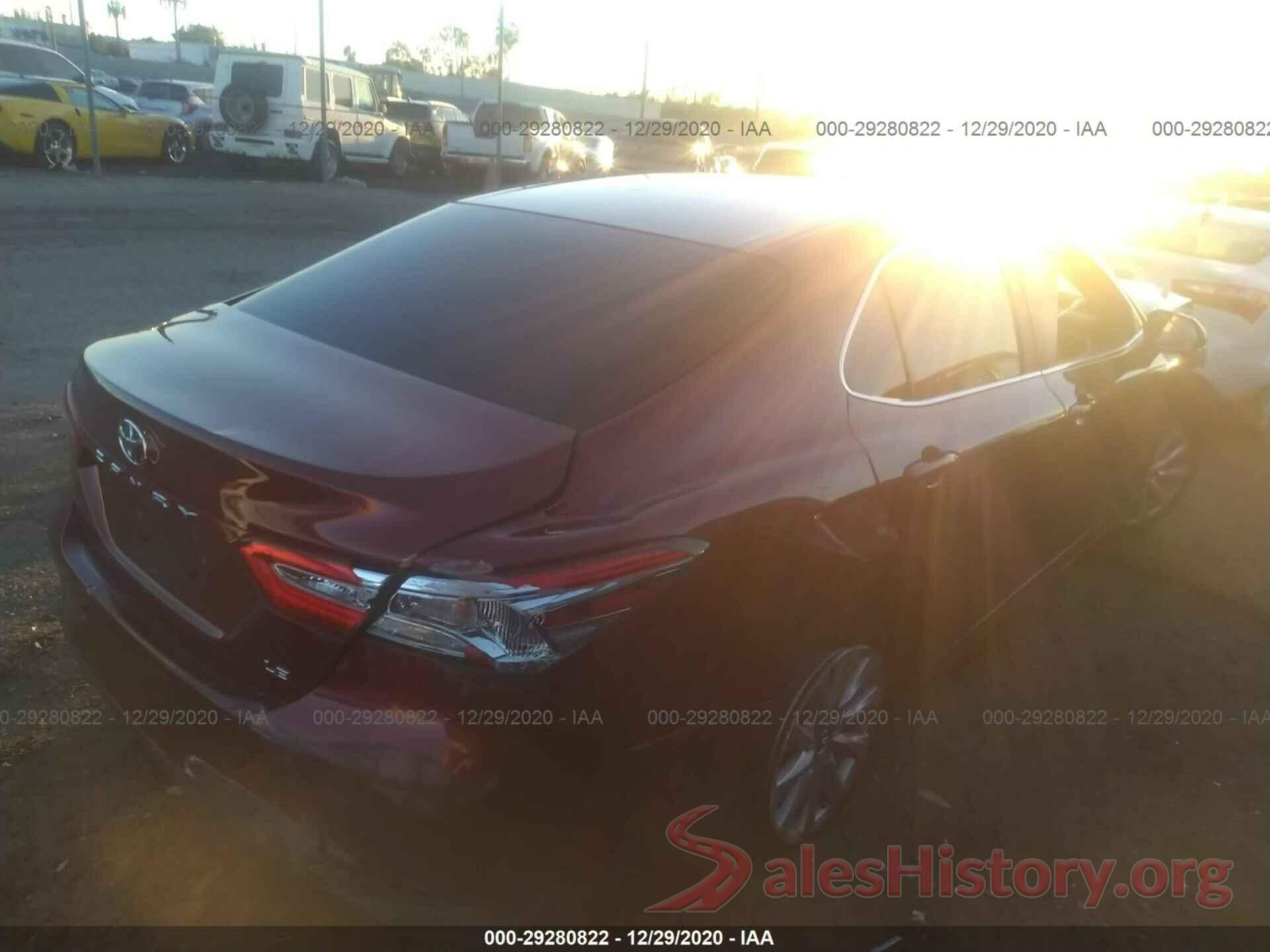 4T1B11HK3JU635303 2018 TOYOTA CAMRY