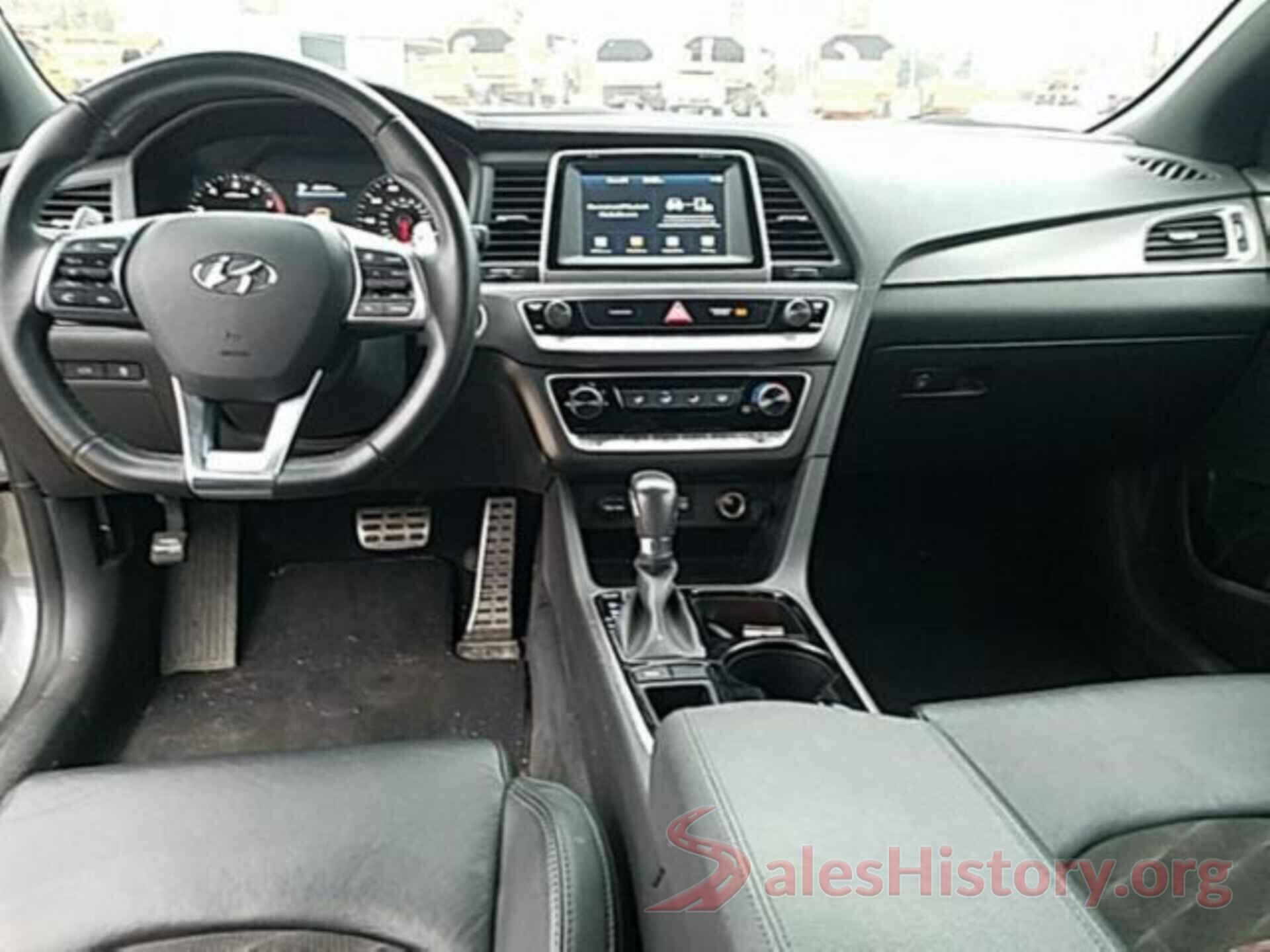 5NPE34AF8JH681827 2018 HYUNDAI SONATA