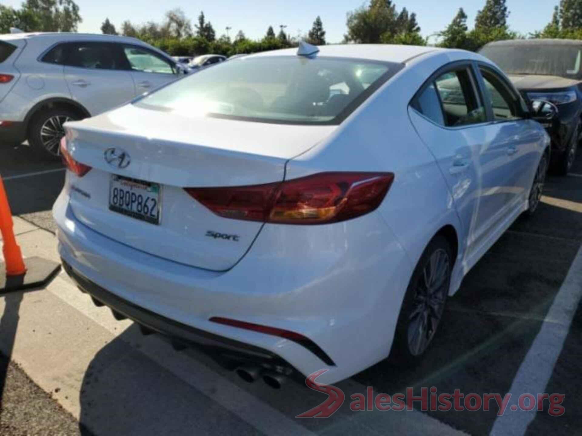 KMHD04LBXJU526342 2018 HYUNDAI ELANTRA