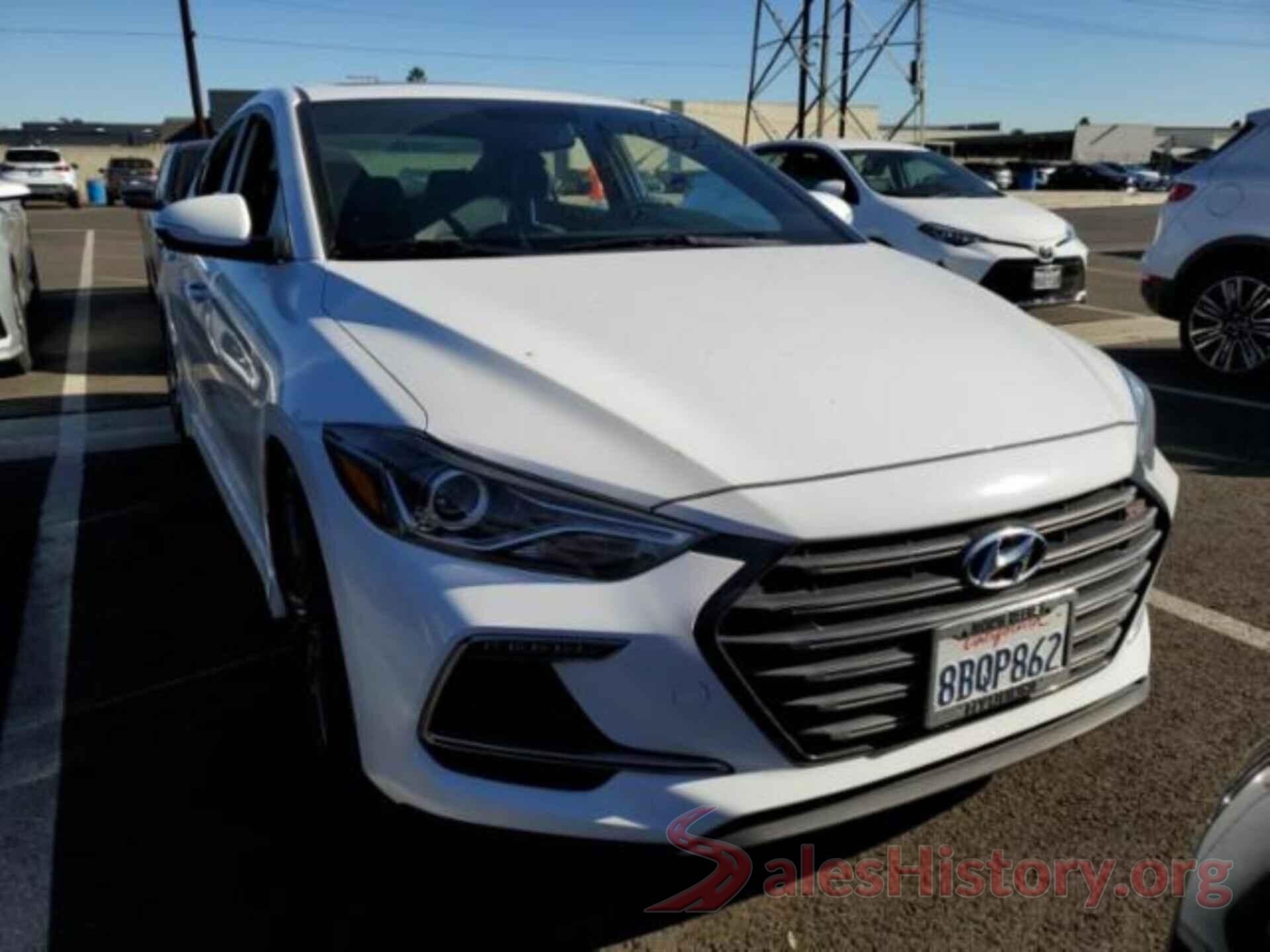 KMHD04LBXJU526342 2018 HYUNDAI ELANTRA