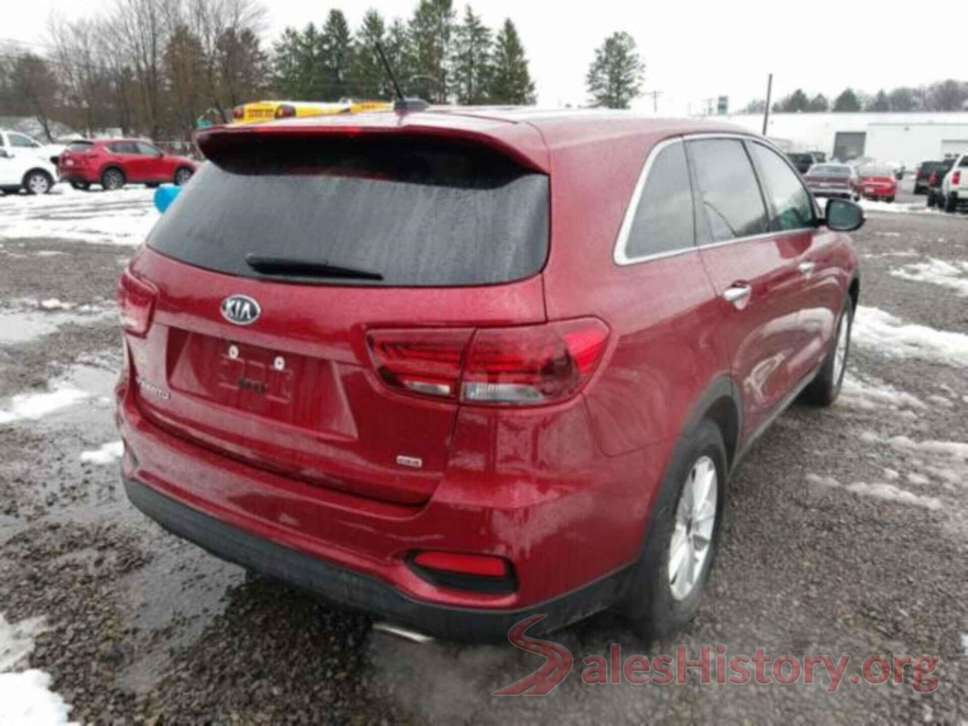 5XYPGDA33KG530082 2019 KIA SORENTO