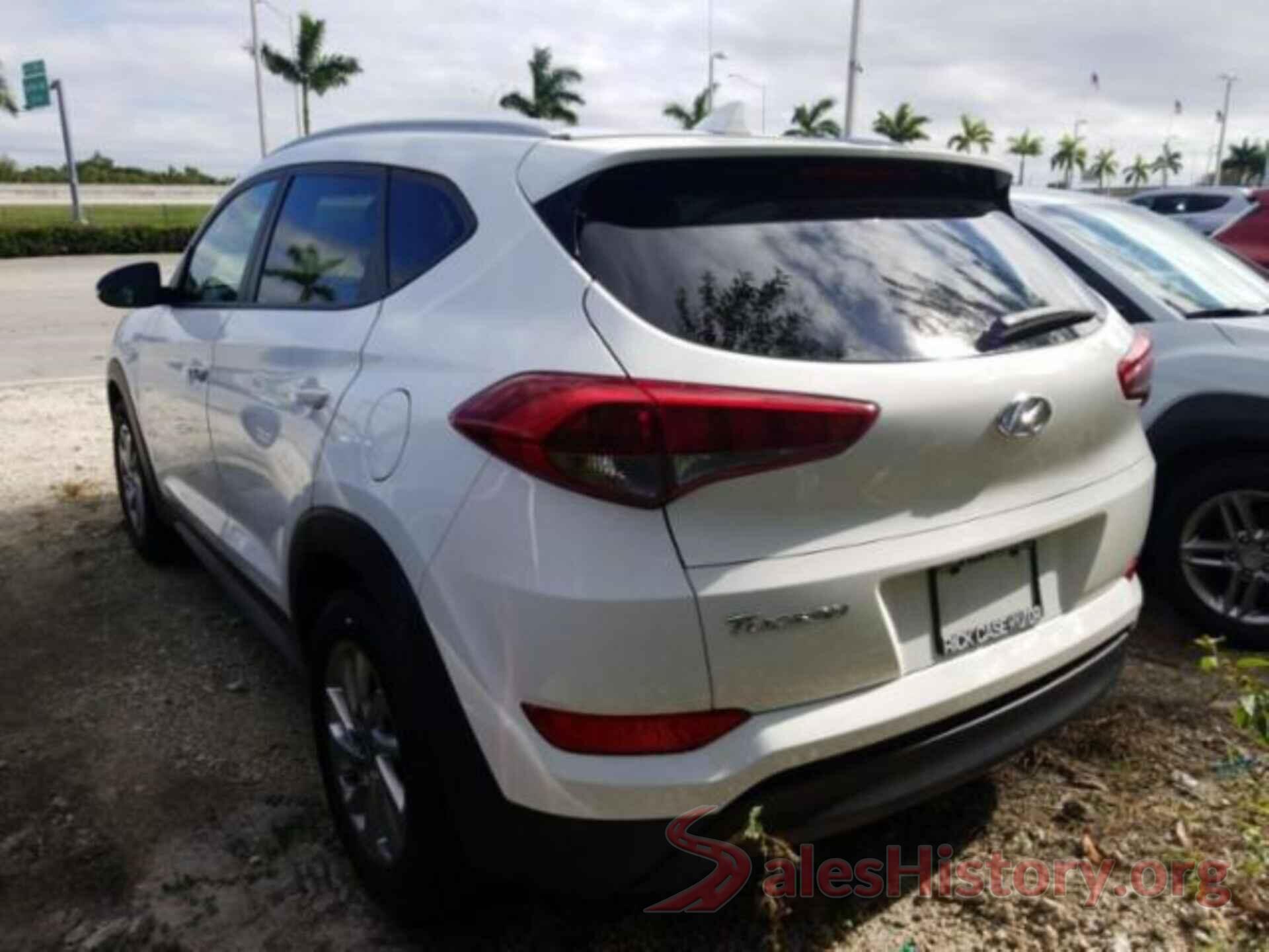 KM8J33A47JU635852 2018 HYUNDAI TUCSON