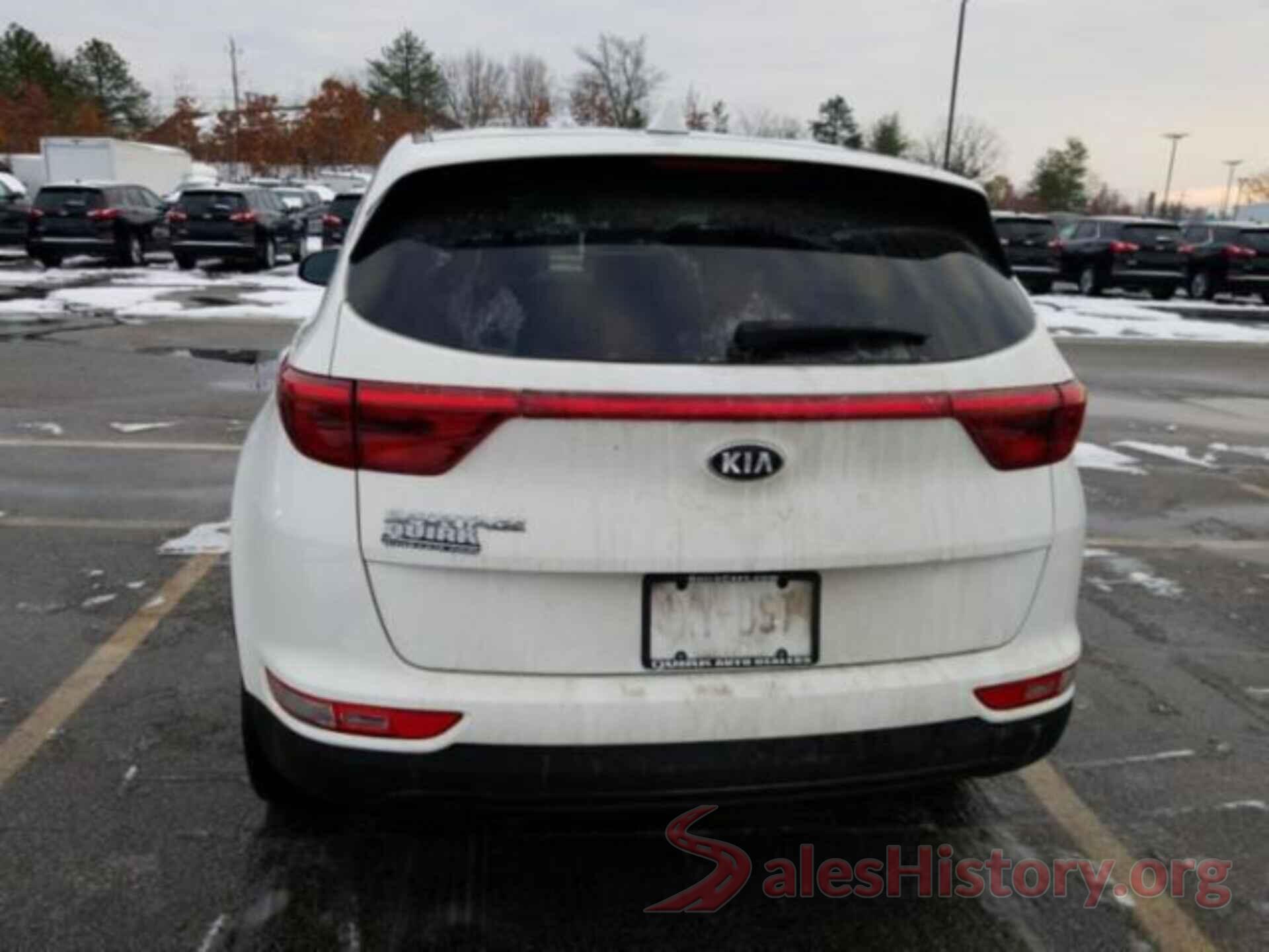 KNDPMCAC0J7485813 2018 KIA SPORTAGE