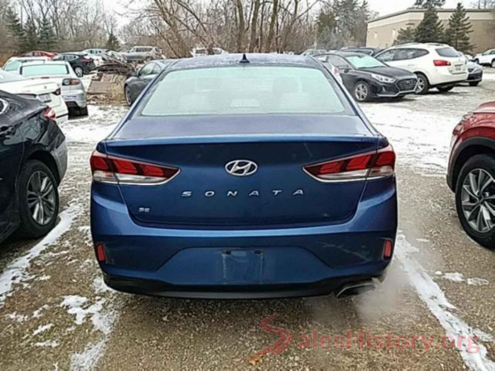 5NPE24AF0JH640563 2018 HYUNDAI SONATA