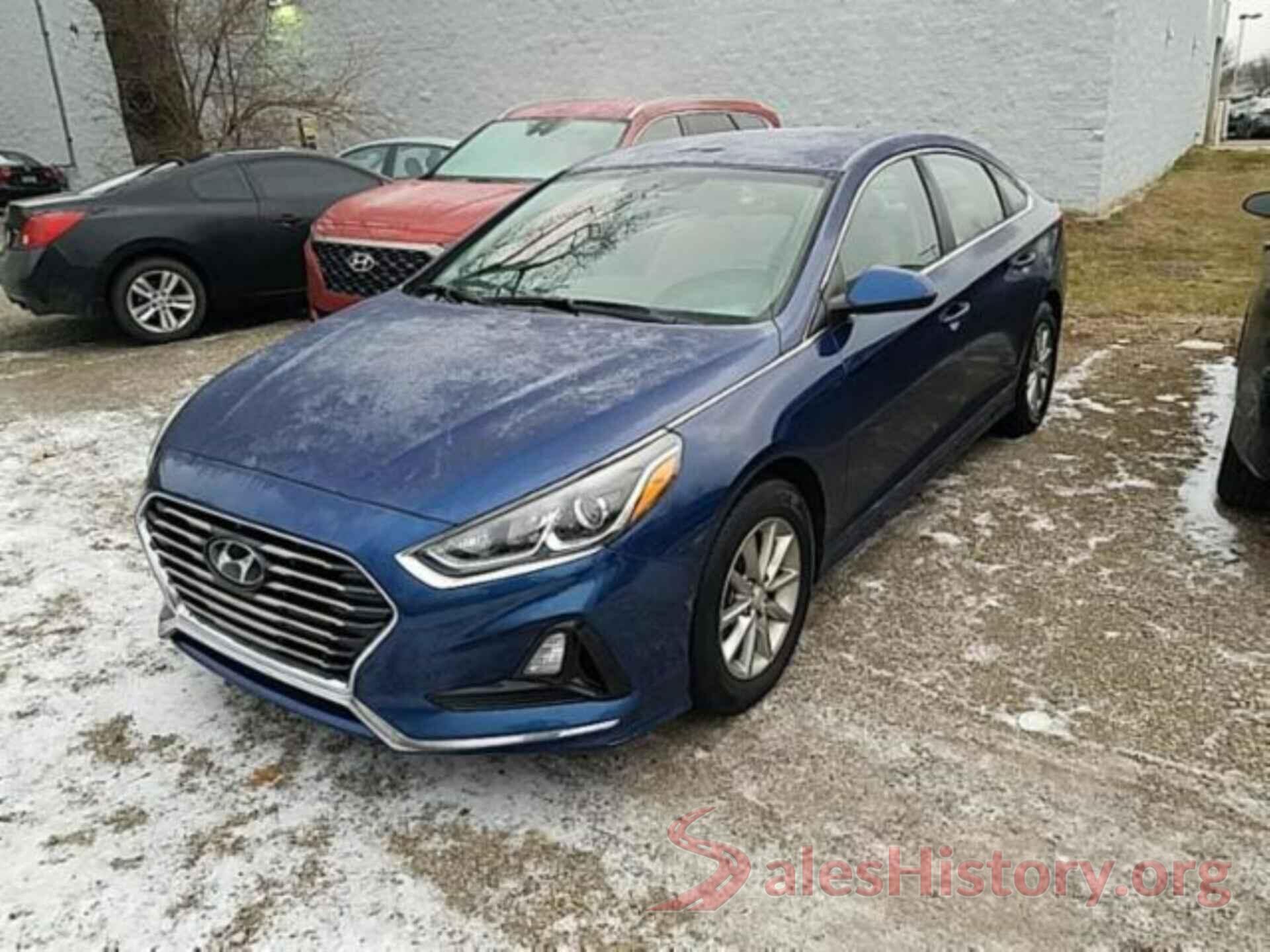 5NPE24AF0JH640563 2018 HYUNDAI SONATA