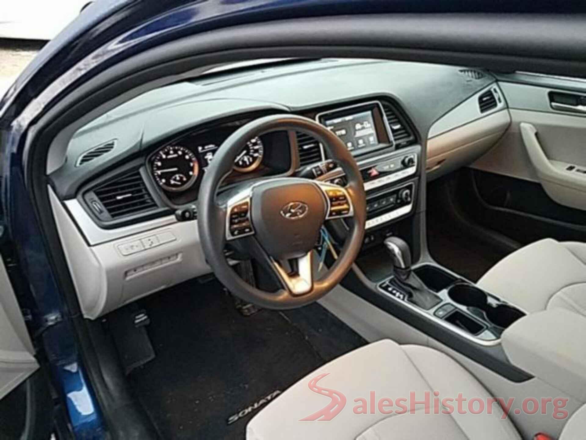 5NPE24AF0JH640563 2018 HYUNDAI SONATA