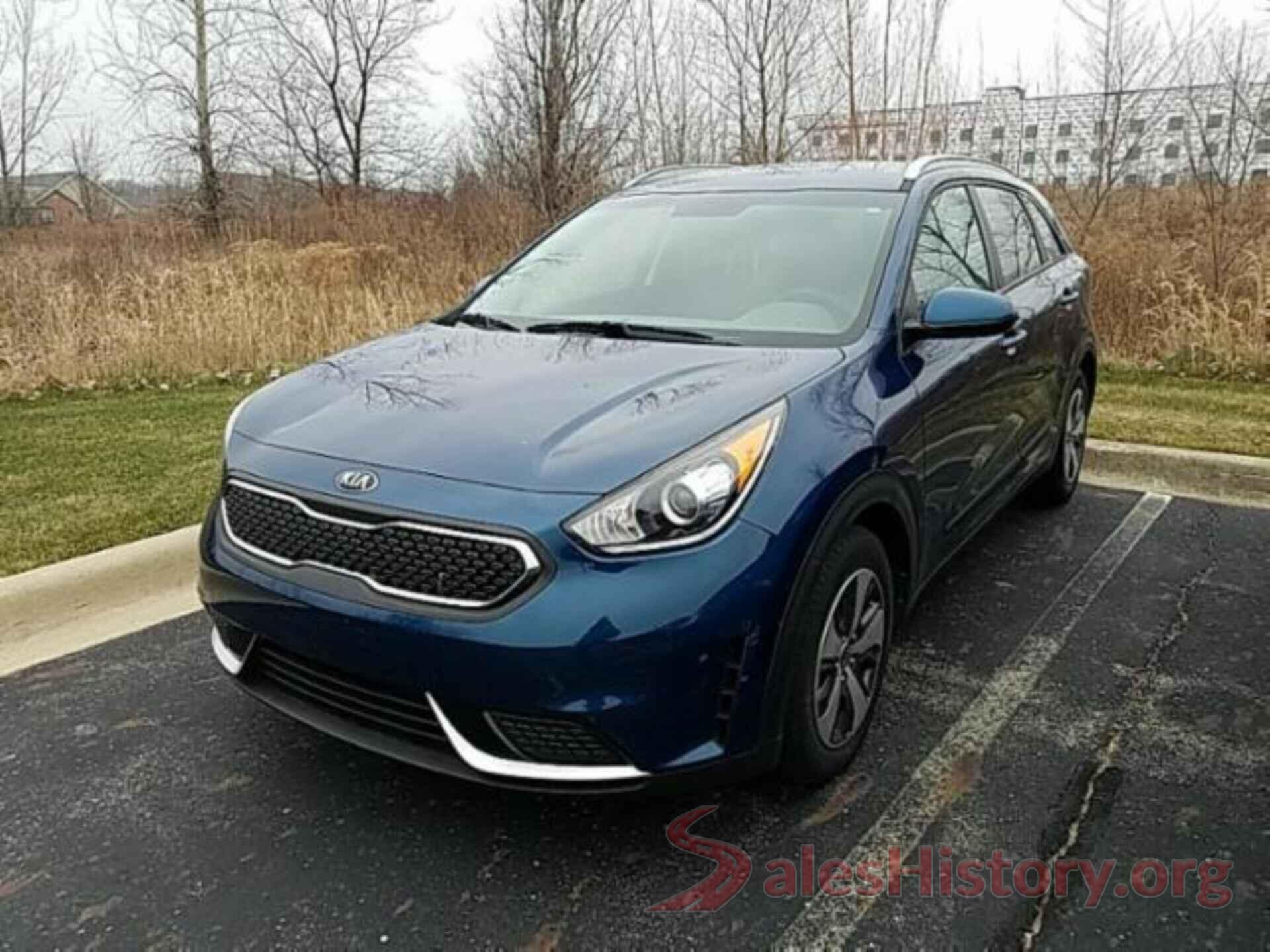 KNDCB3LC9H5076992 2017 KIA NIRO