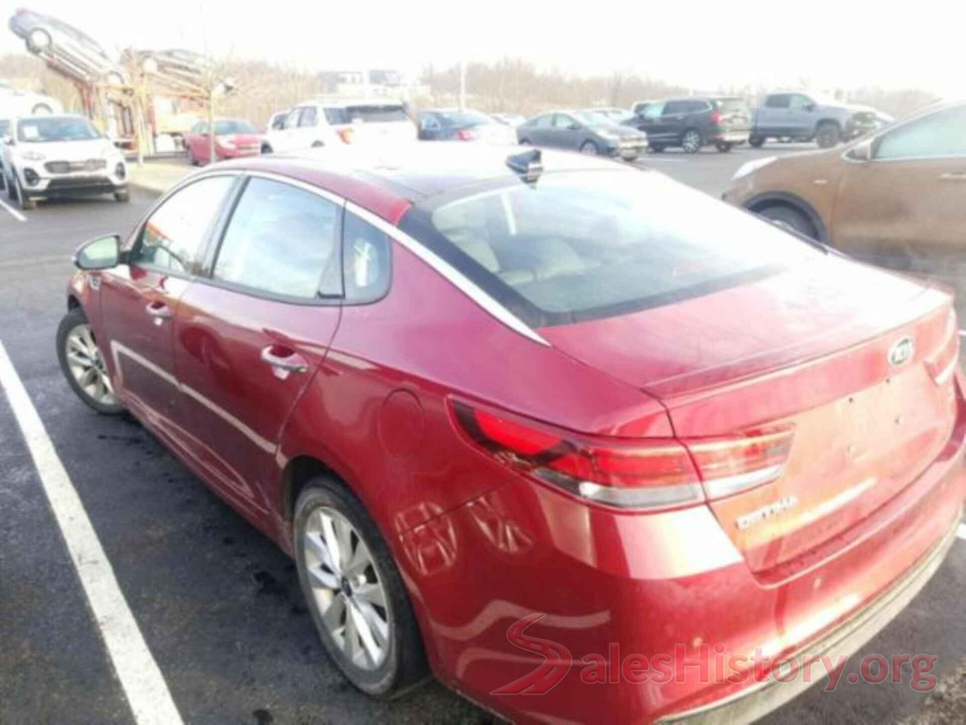 5XXGT4L33JG218811 2018 KIA OPTIMA