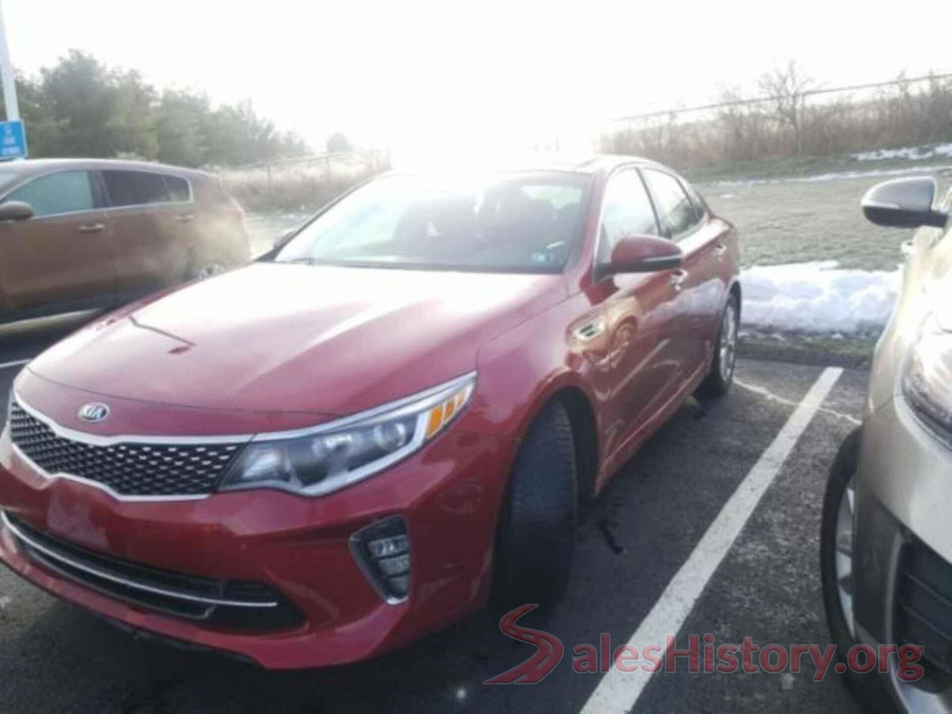 5XXGT4L33JG218811 2018 KIA OPTIMA