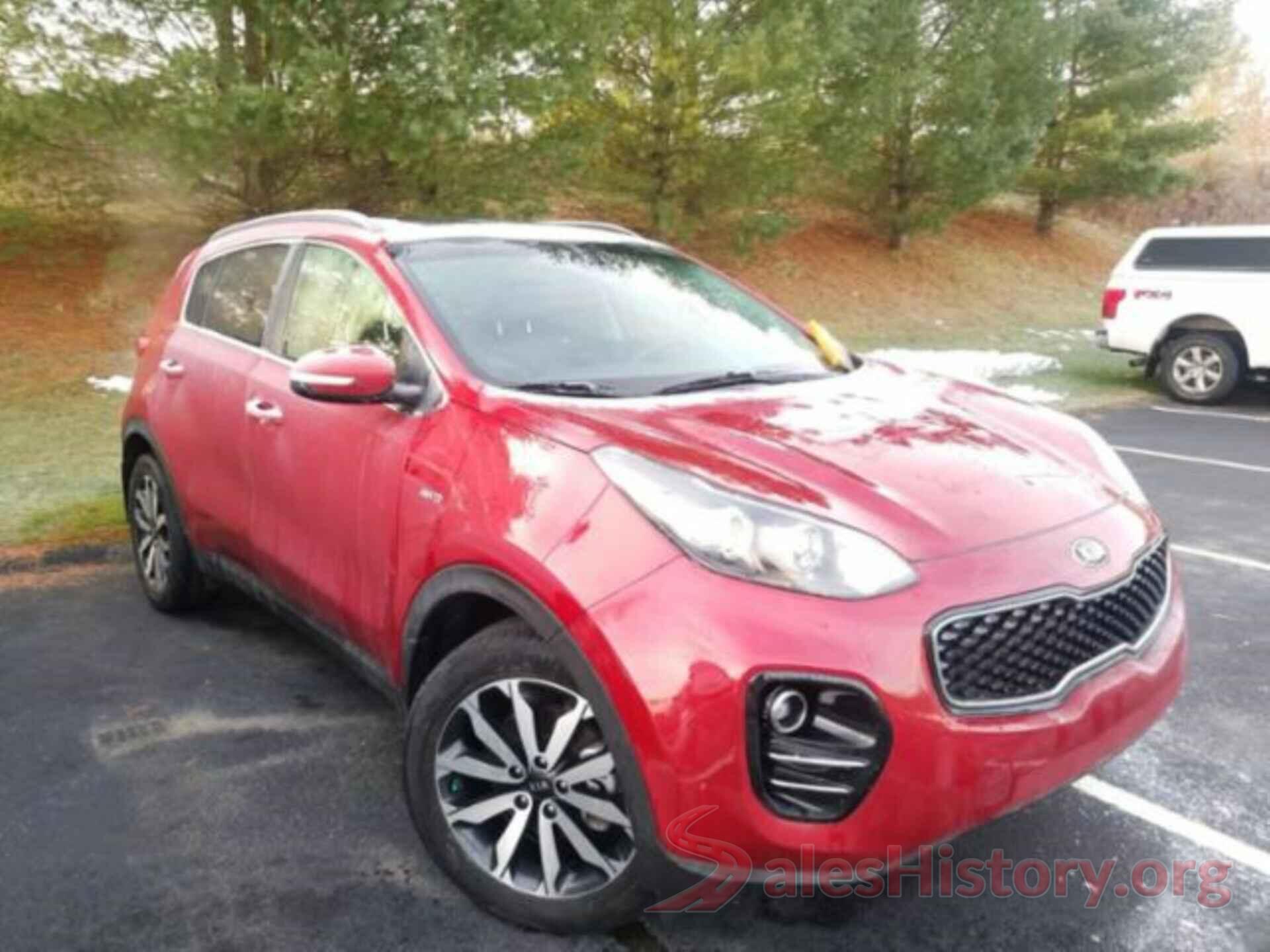 KNDPNCAC8J7399680 2018 KIA SPORTAGE