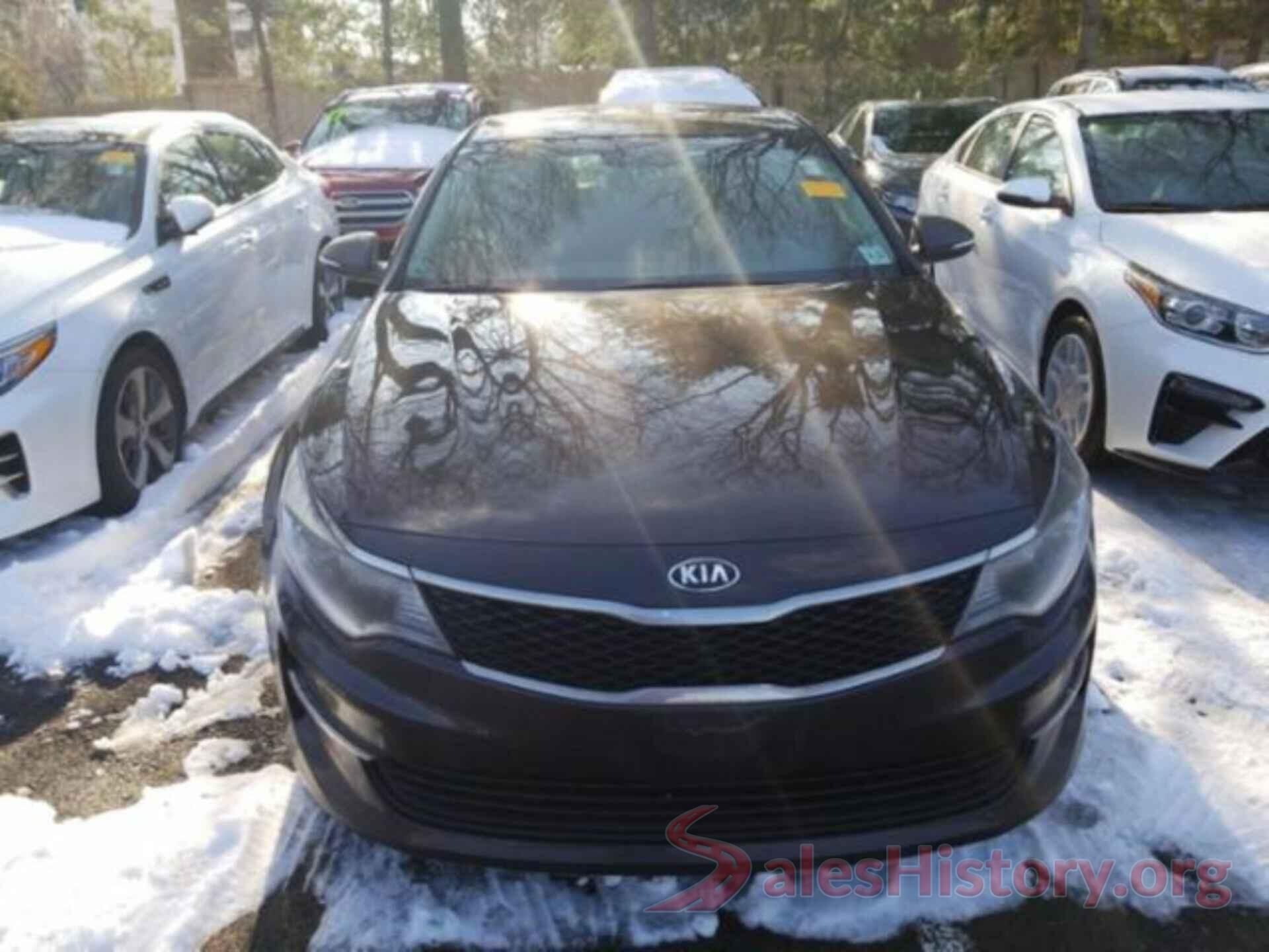 KNAGT4L33J5235142 2018 KIA OPTIMA